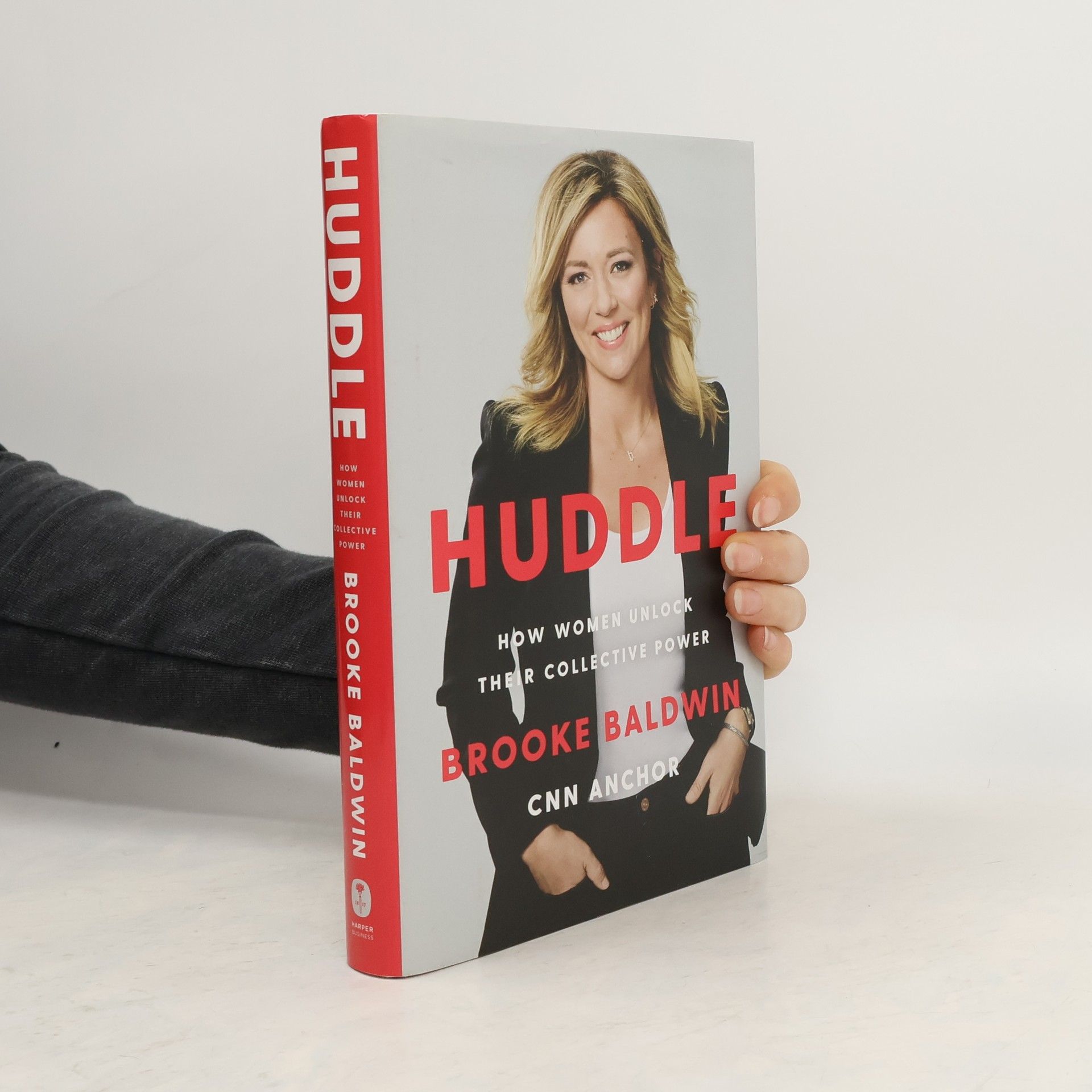 Huddle : How Women Unlock Their Collective Power