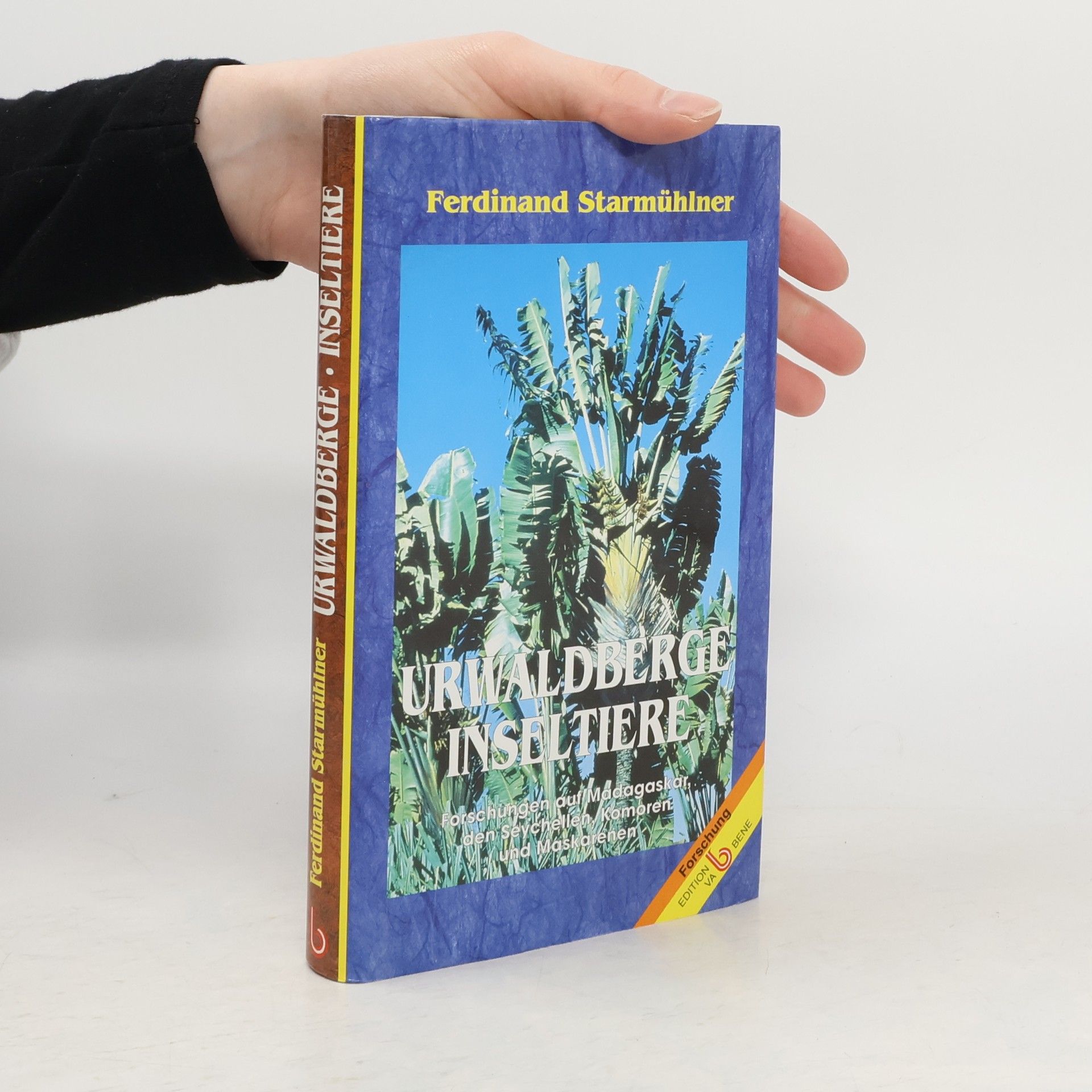 Urwaldberge. Inseltiere