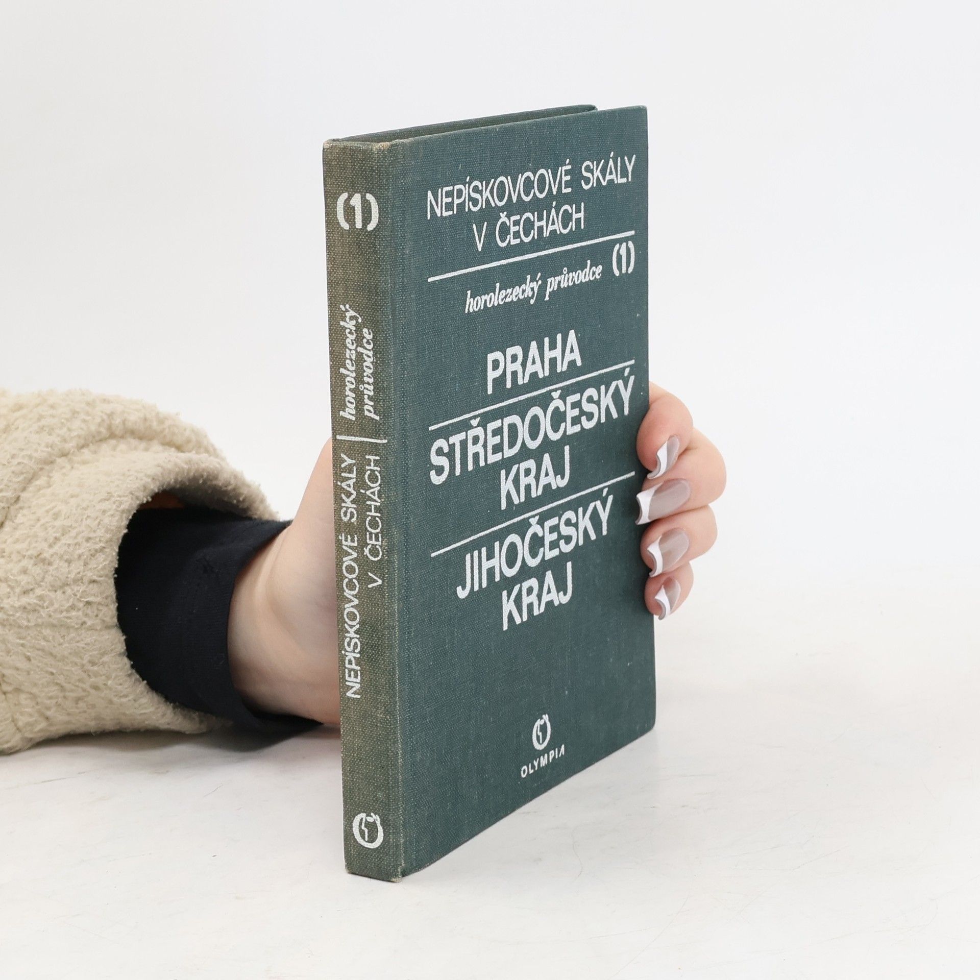 Jan Novotný Nepískovcové skály v Čechách. Praha. Středočeský kraj. Jihočeský kraj