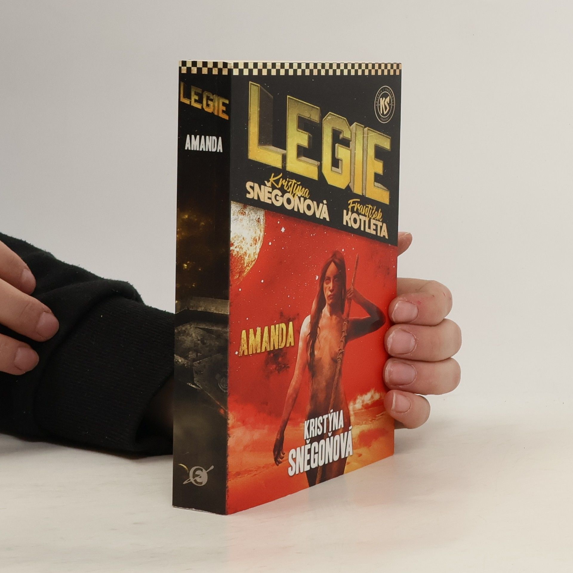 Kristýna Sněgoňová Legie. Amanda