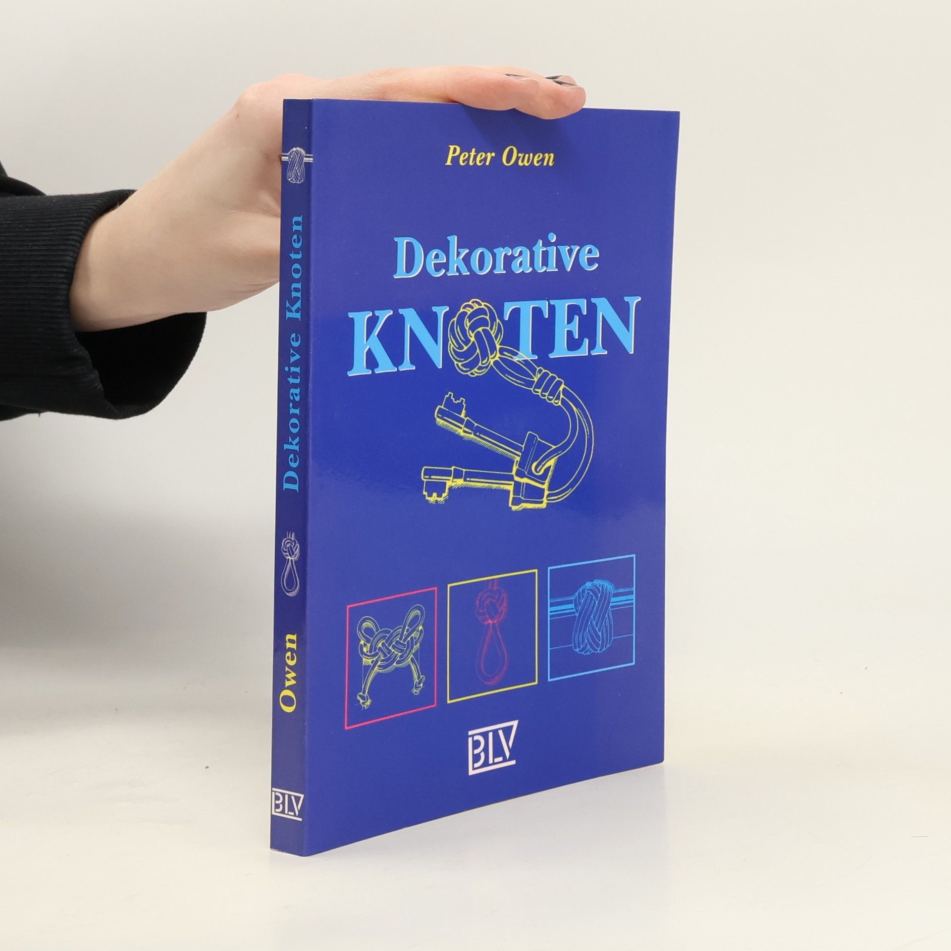 Peter Owen Dekorative Knoten