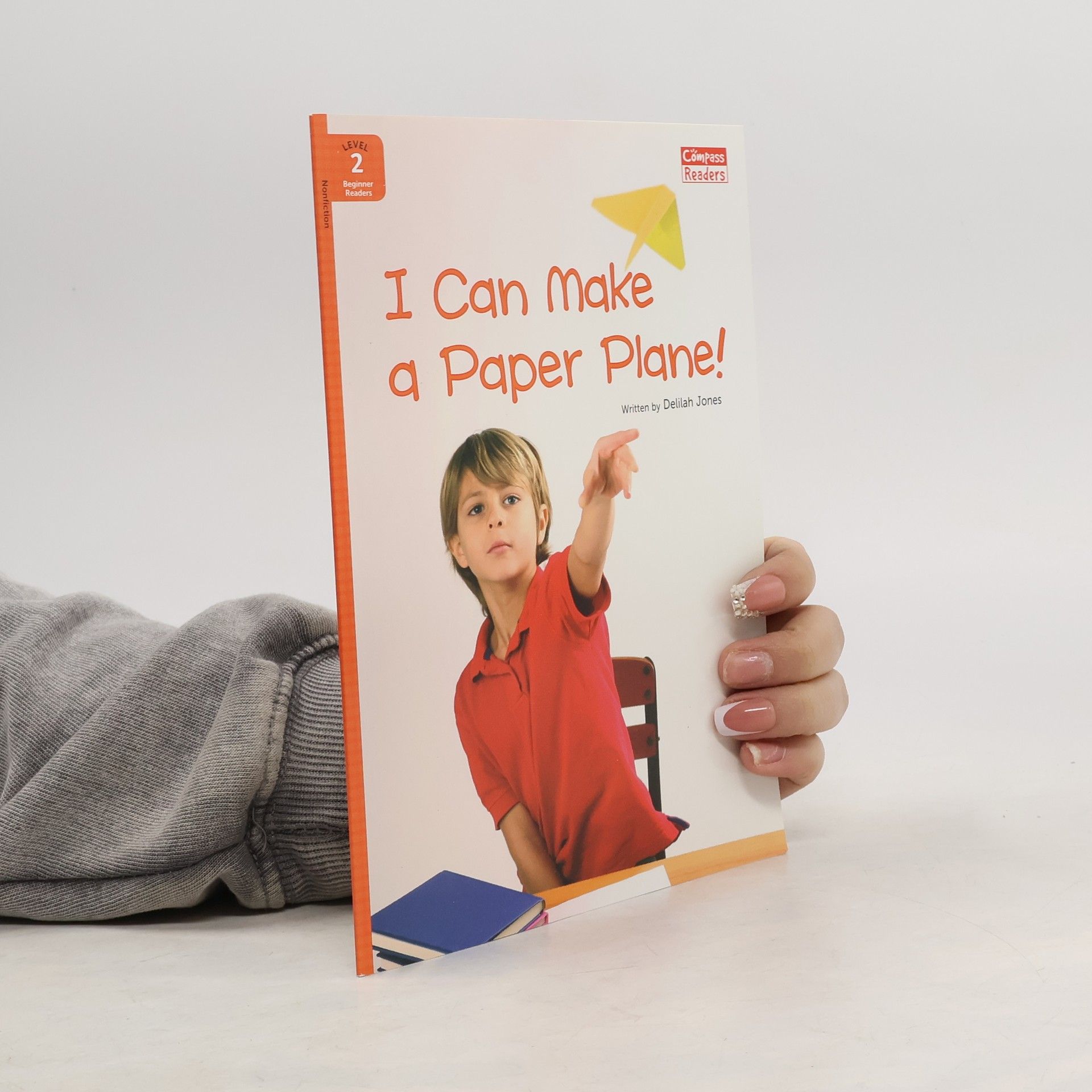 Delilah Jones I Can Make a Paper Plane! 2