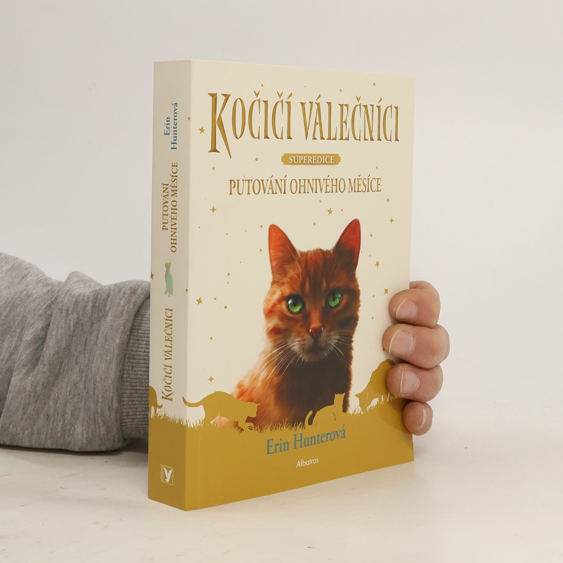 Kočičí válečníci : superedice. Putování Ohnivého měsíce