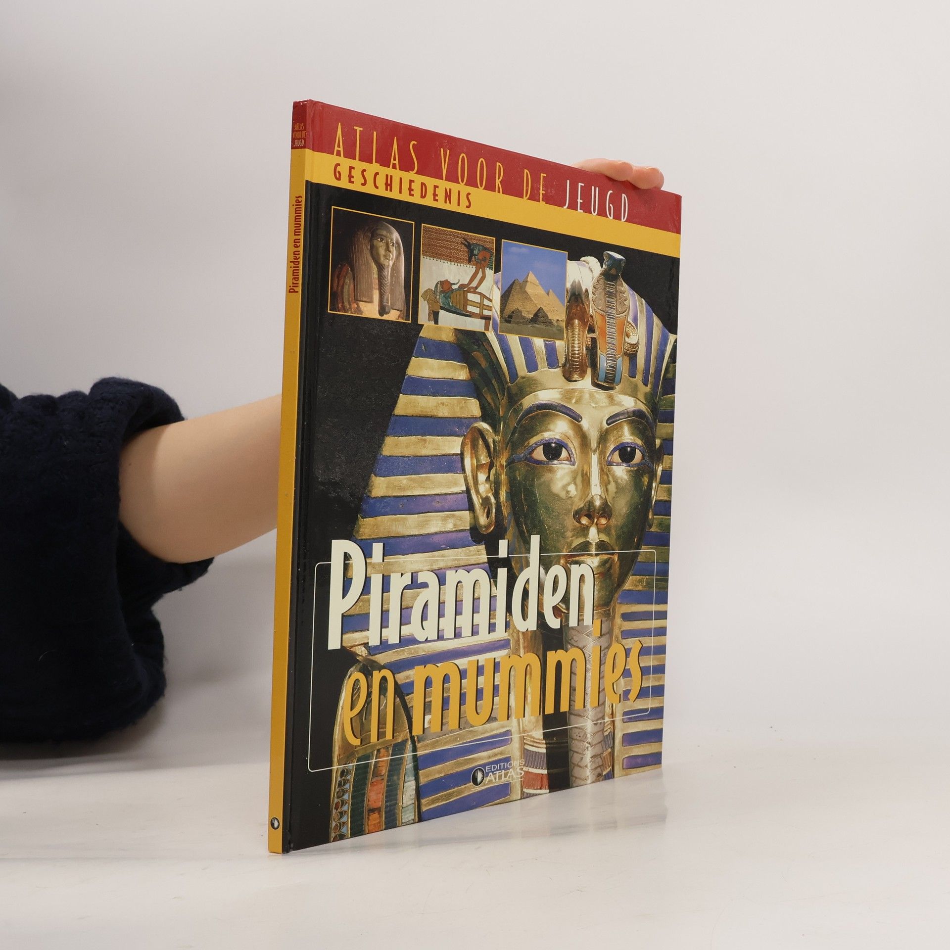 AA.VV. Pyramidy a mumie: Atlas pro mládež