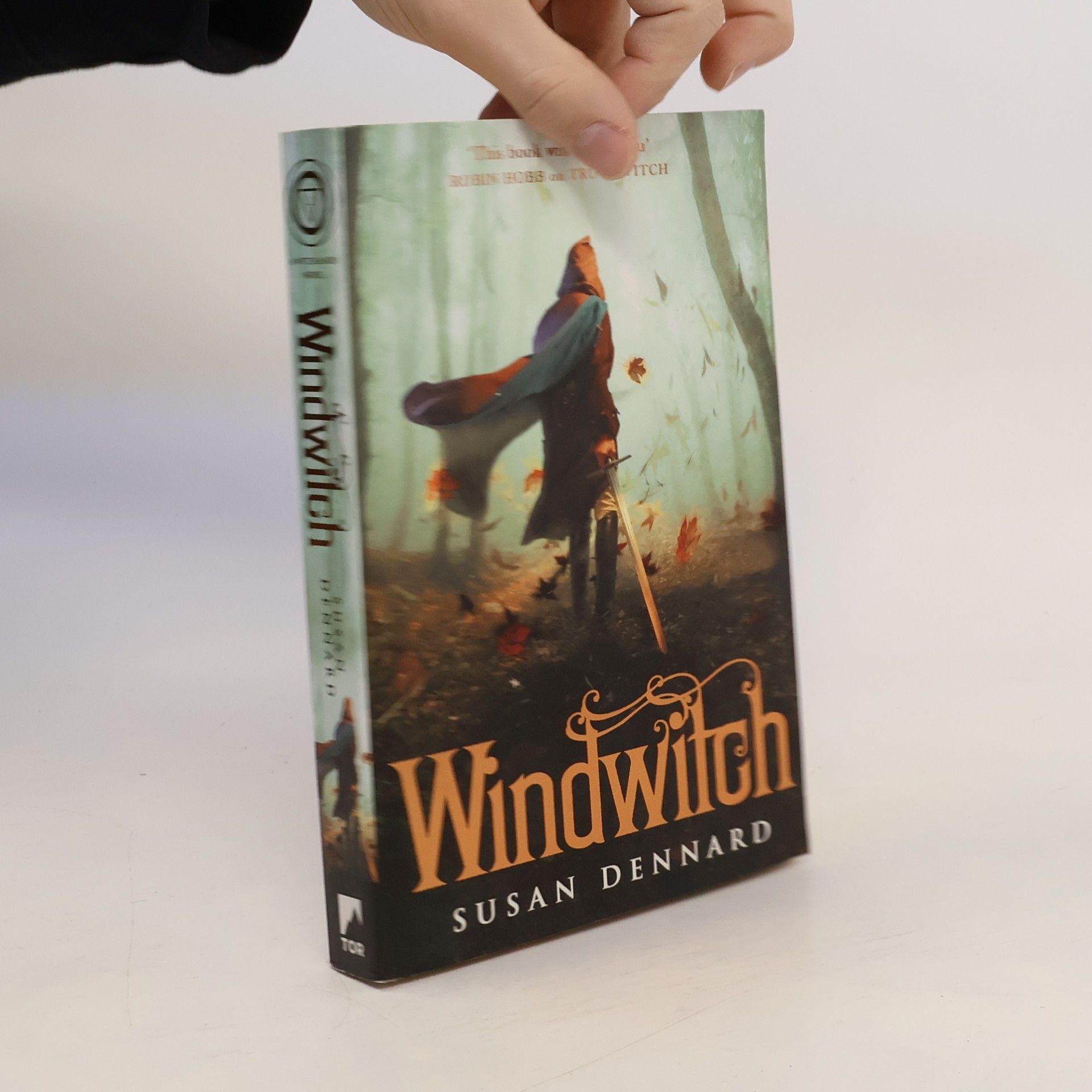 Susan Dennard Windwitch