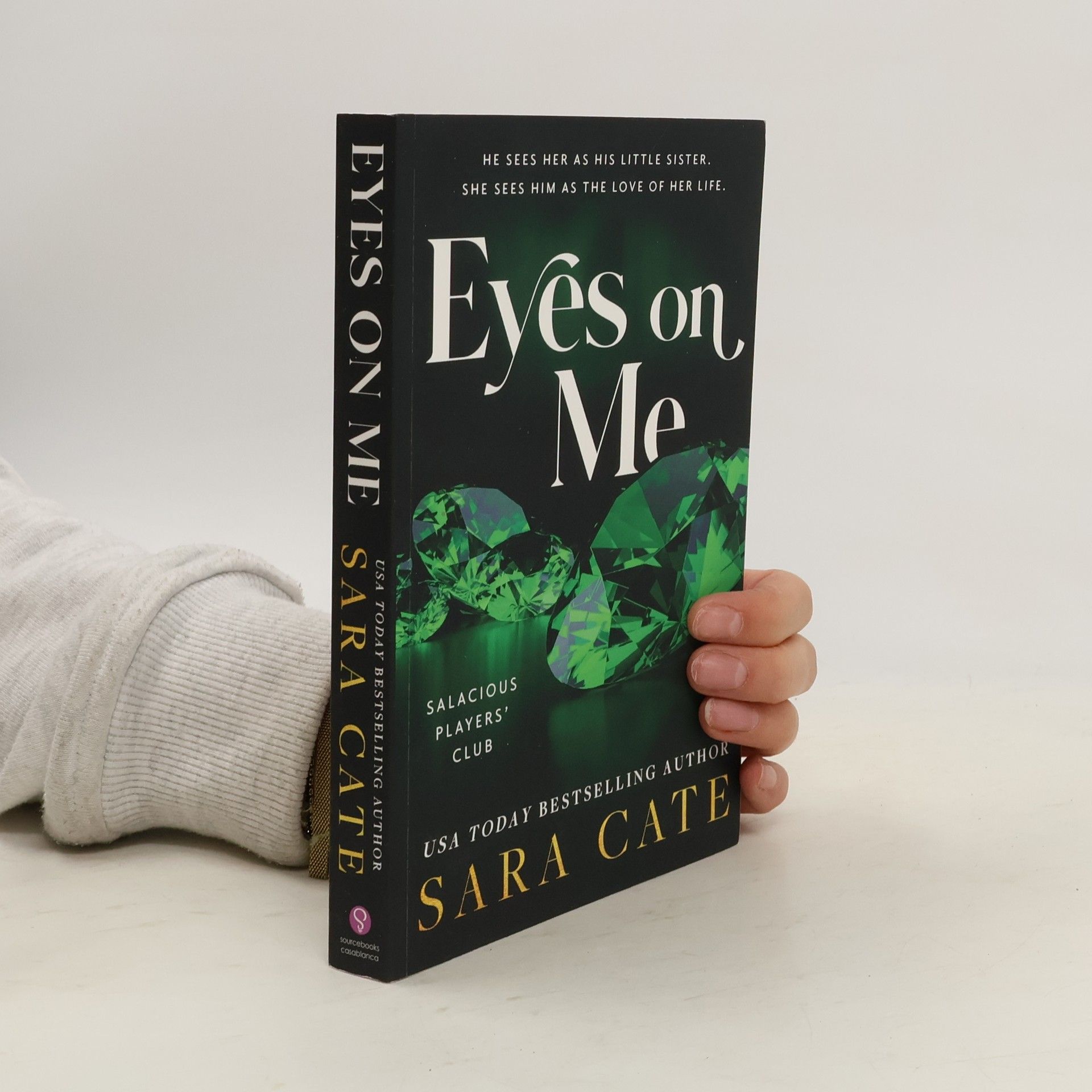 Sara Cate Eyes on Me