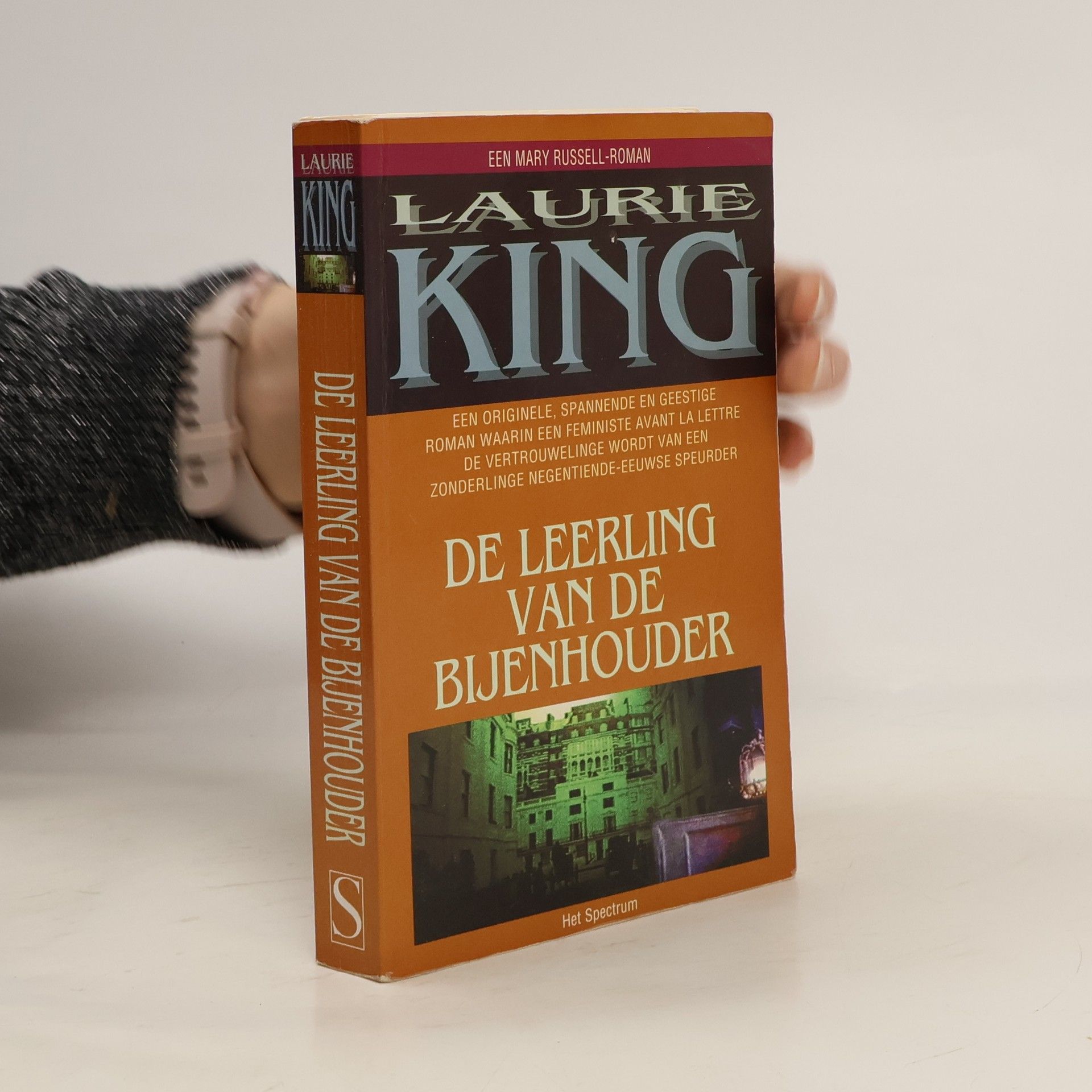 Een Mary Russell-roman: De leerling van de bijenhouder