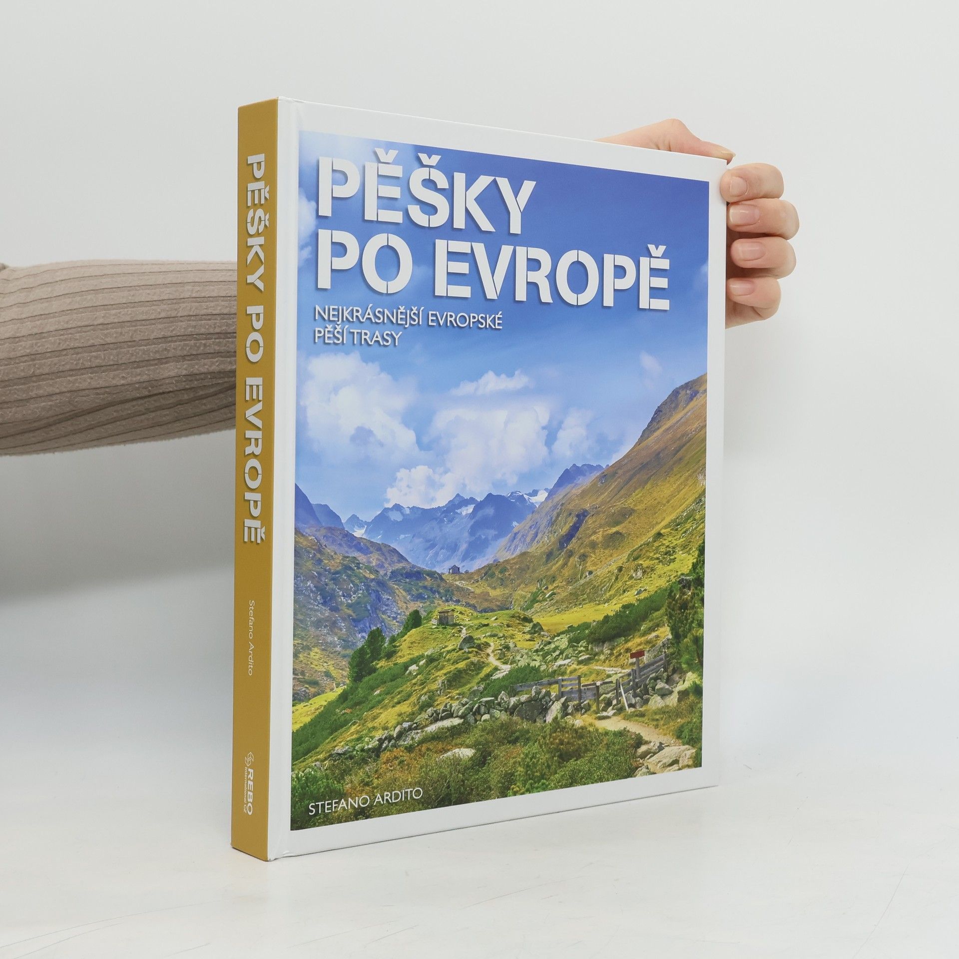 Stefano Ardito Pěšky po Evropě