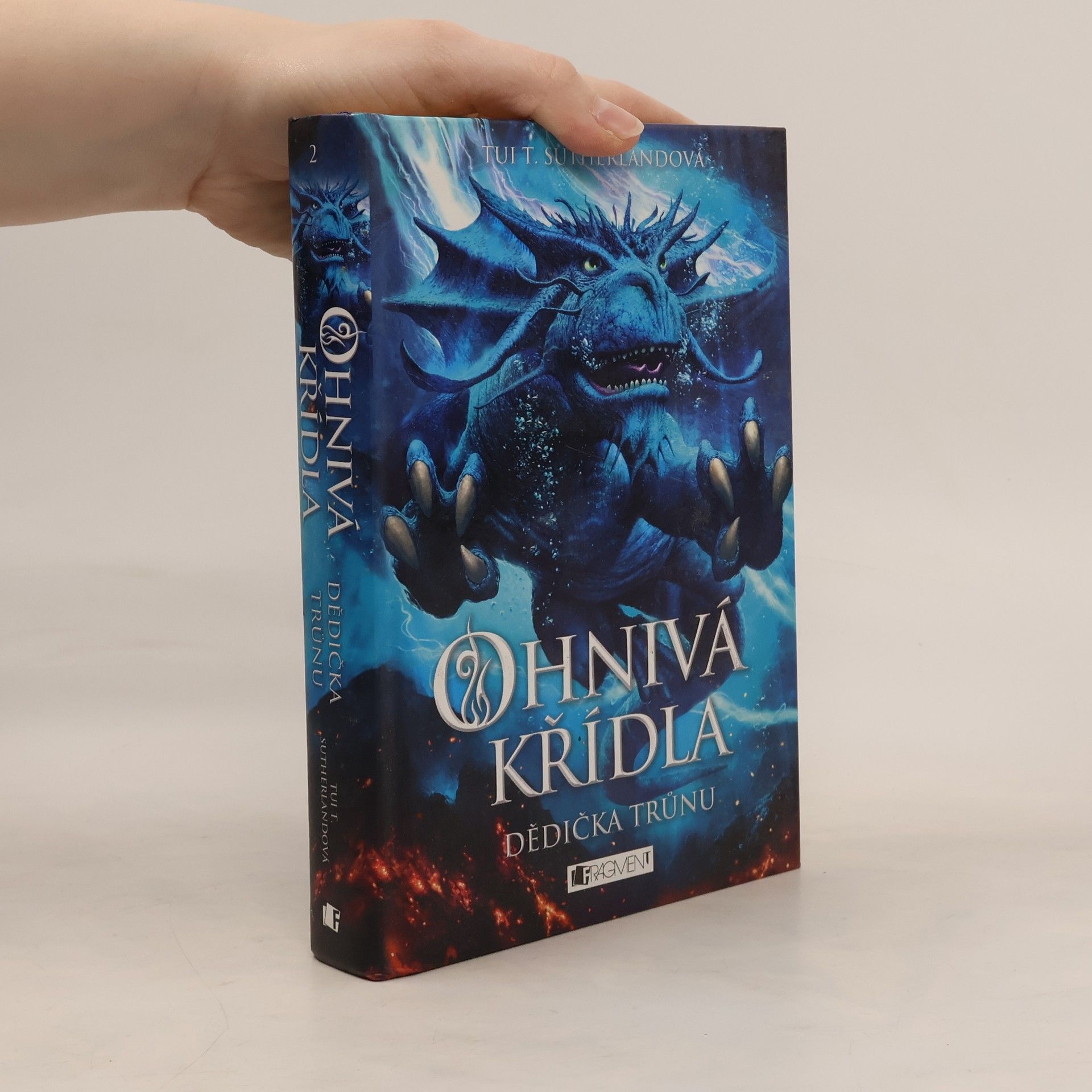 Ohnivá křídla. Dědička trůnu