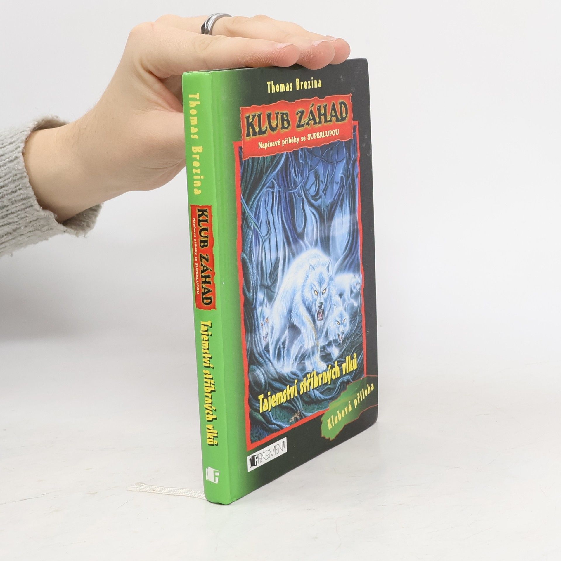 Tajemství stříbrných vlků