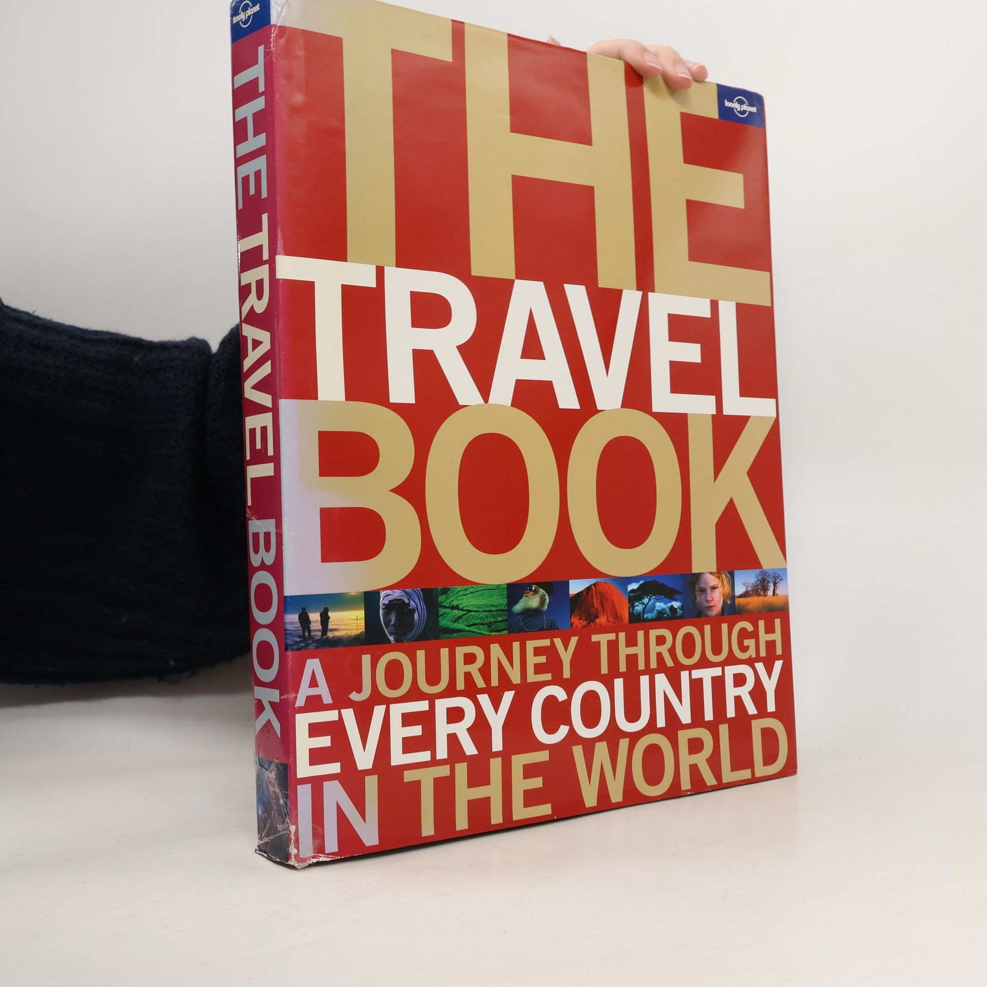 Janet Austin The travel book. A journey through every country in the world