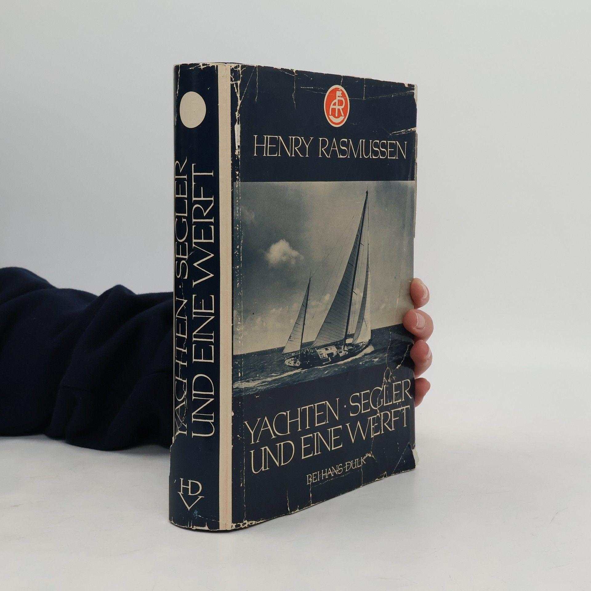 Yachten Segler und eine Werft