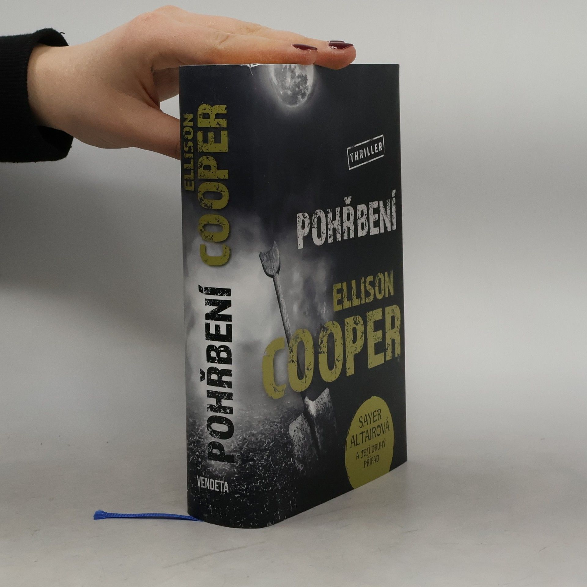 Ellison Cooper Pohřbení