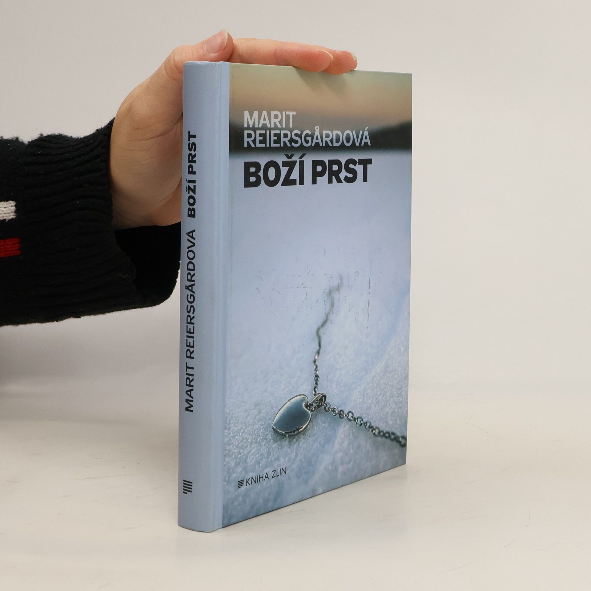 Marit Reiersgård Boží prst. Jacobsen a Røedová. 2. díl