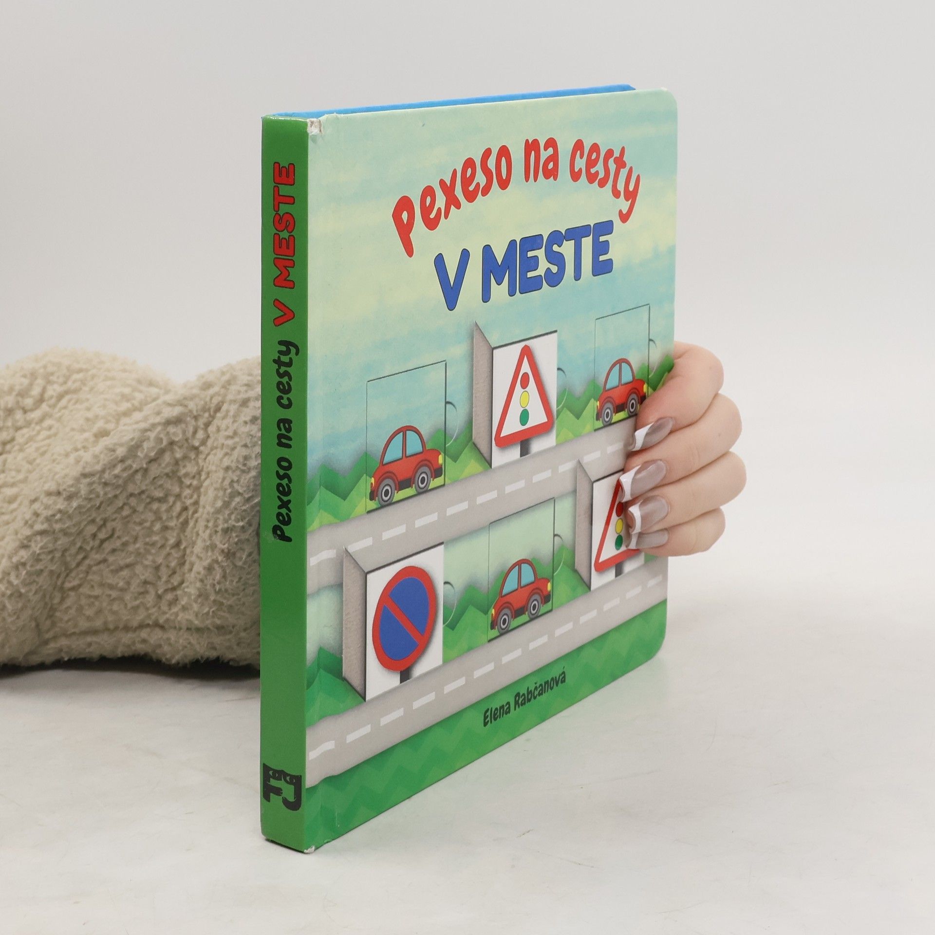 Elena Rabčanová Pexeso na cesty. V meste.