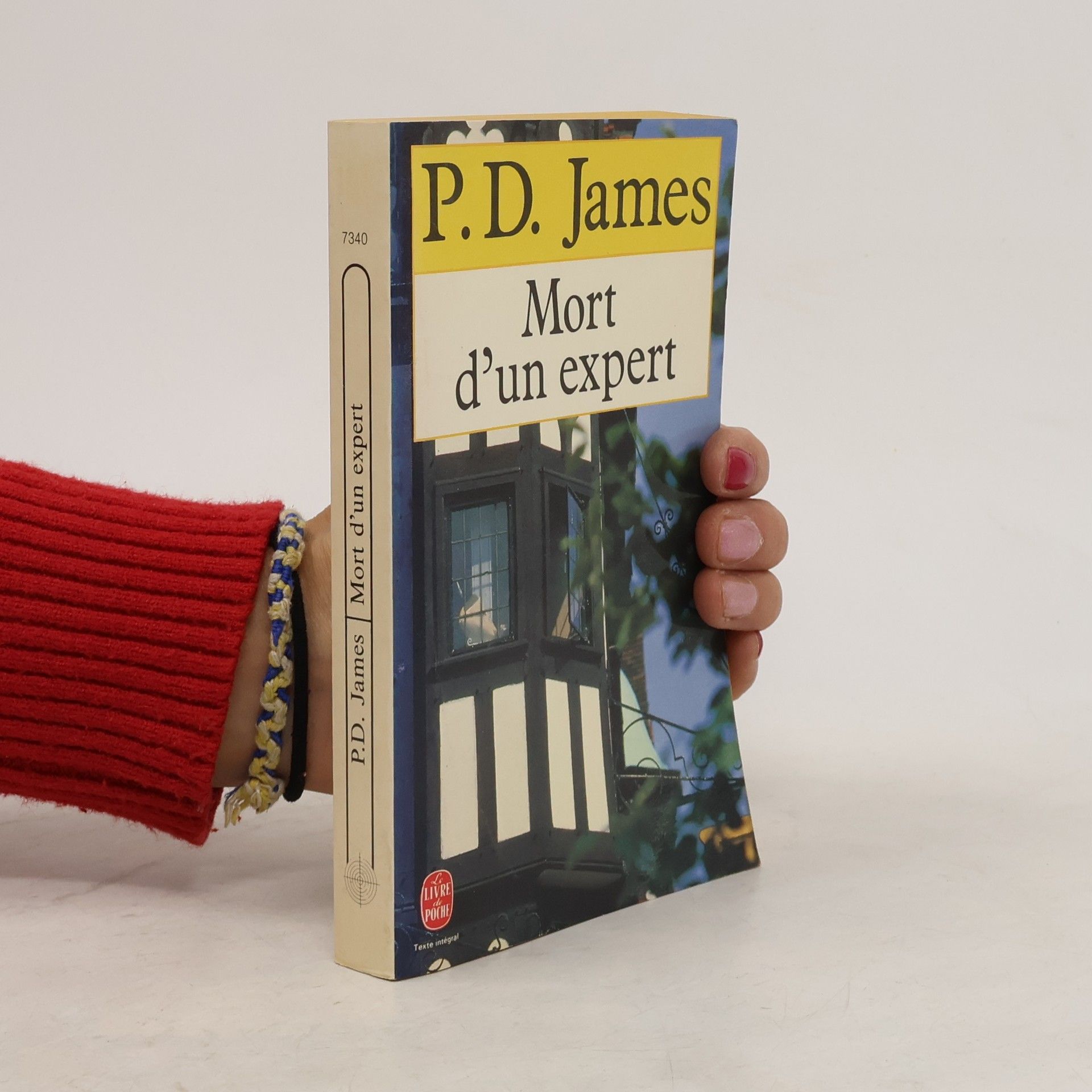 James P.D. Mort d'un expert