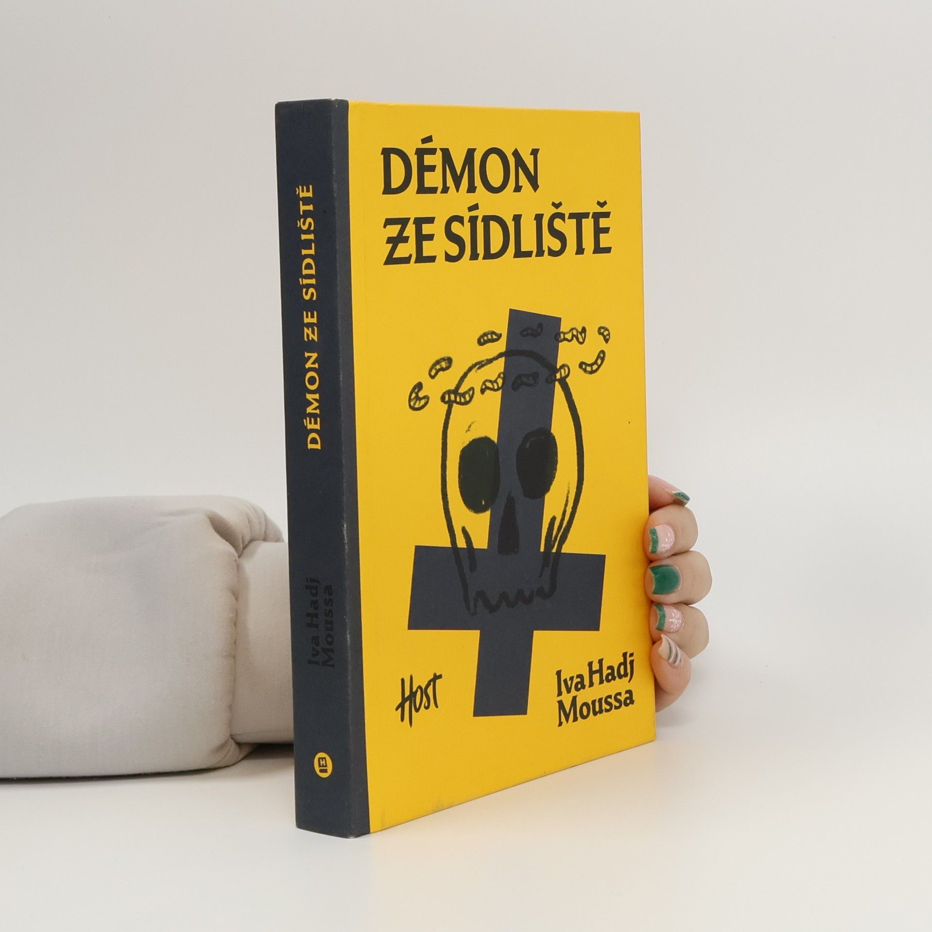 Démon ze sídliště