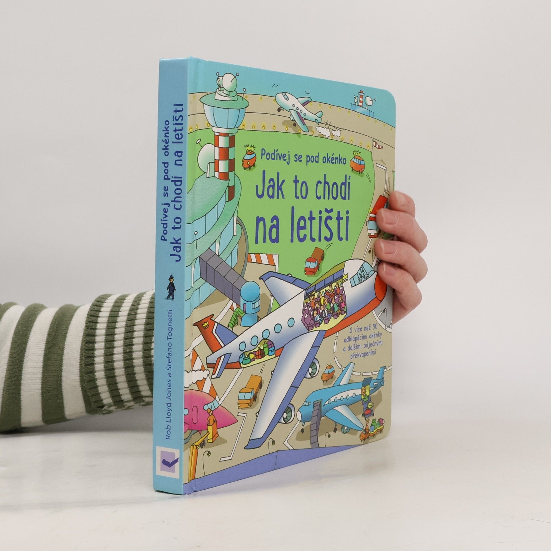 Jak to chodí na letišti: Podívej se pod okénko