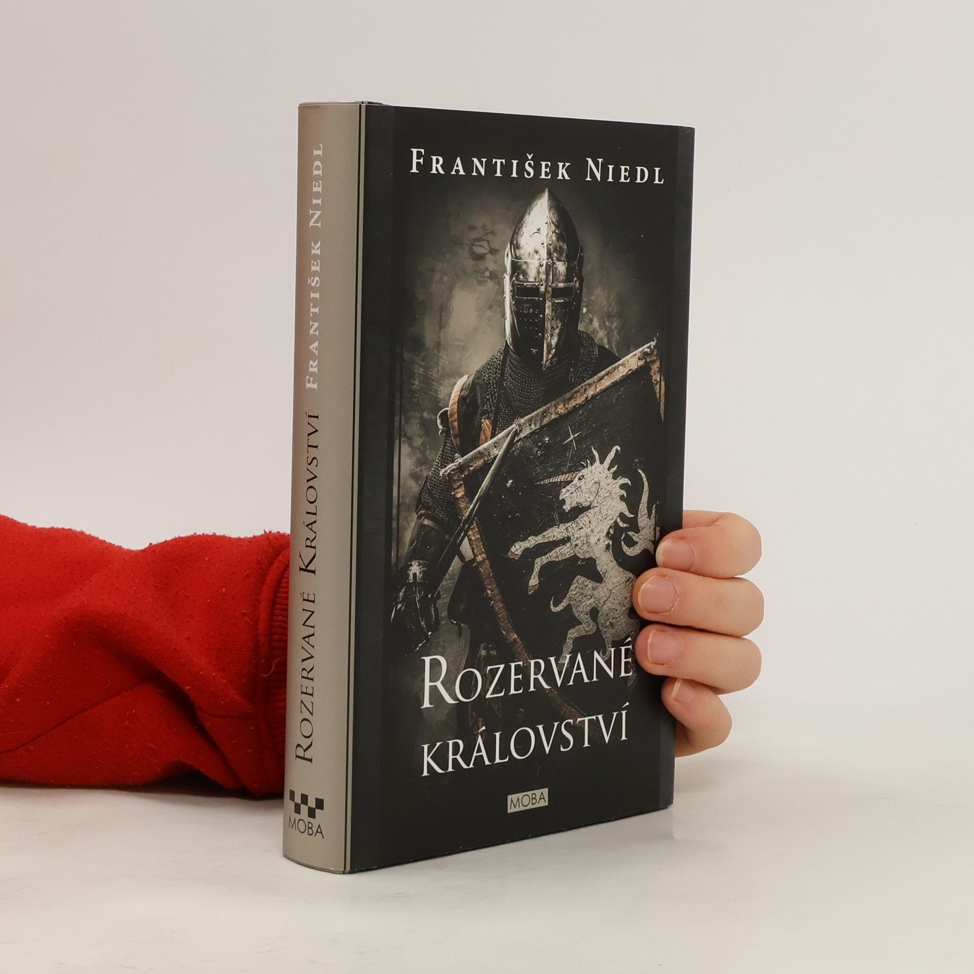 František Niedl Rozervané království