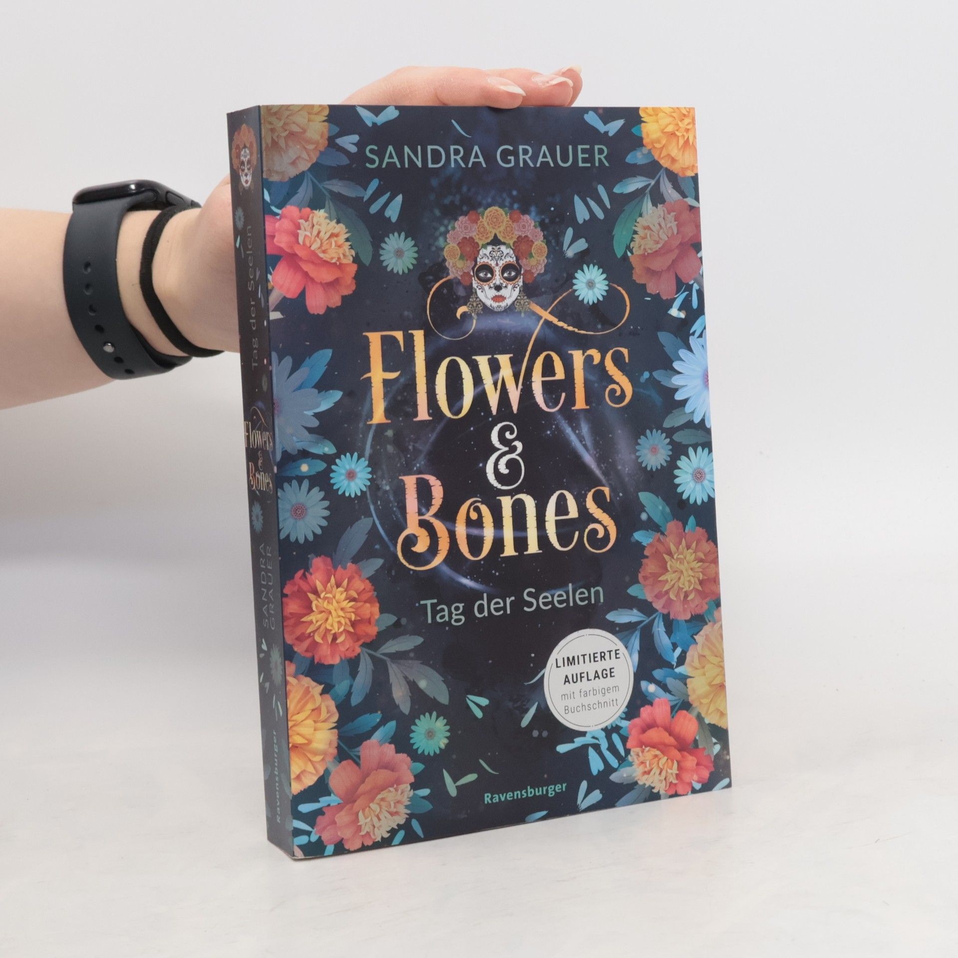 Sandra Grauer Flowers & Bones, 1: Tag der Seelen