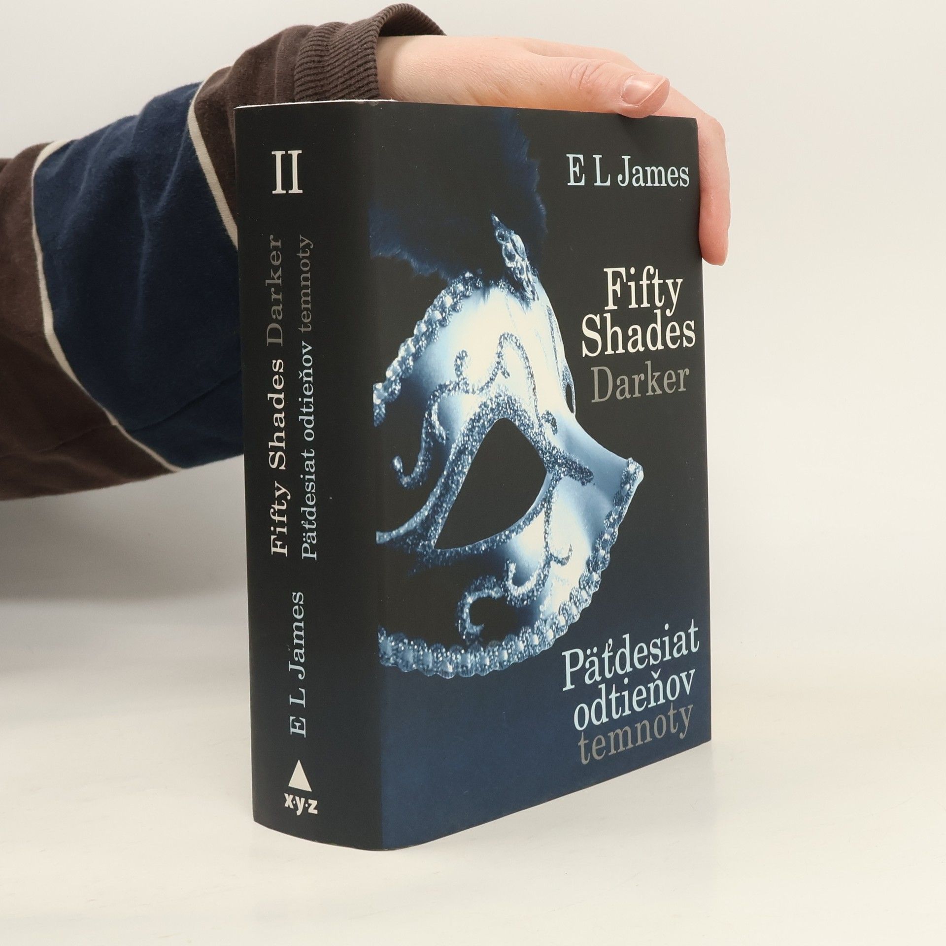 Päťdesiat odtieňov temnoty