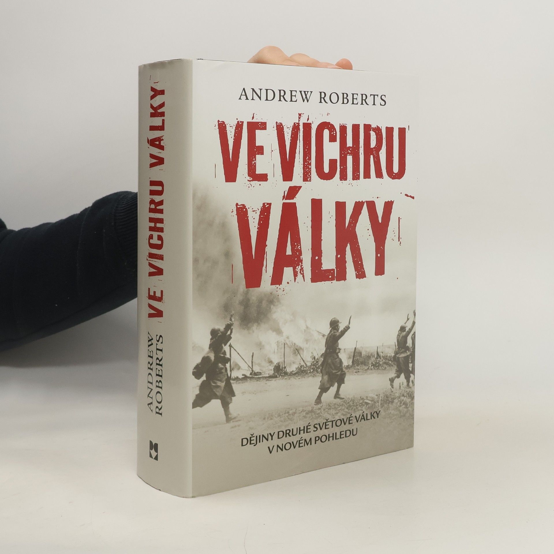 Andrew Roberts Ve vichru války