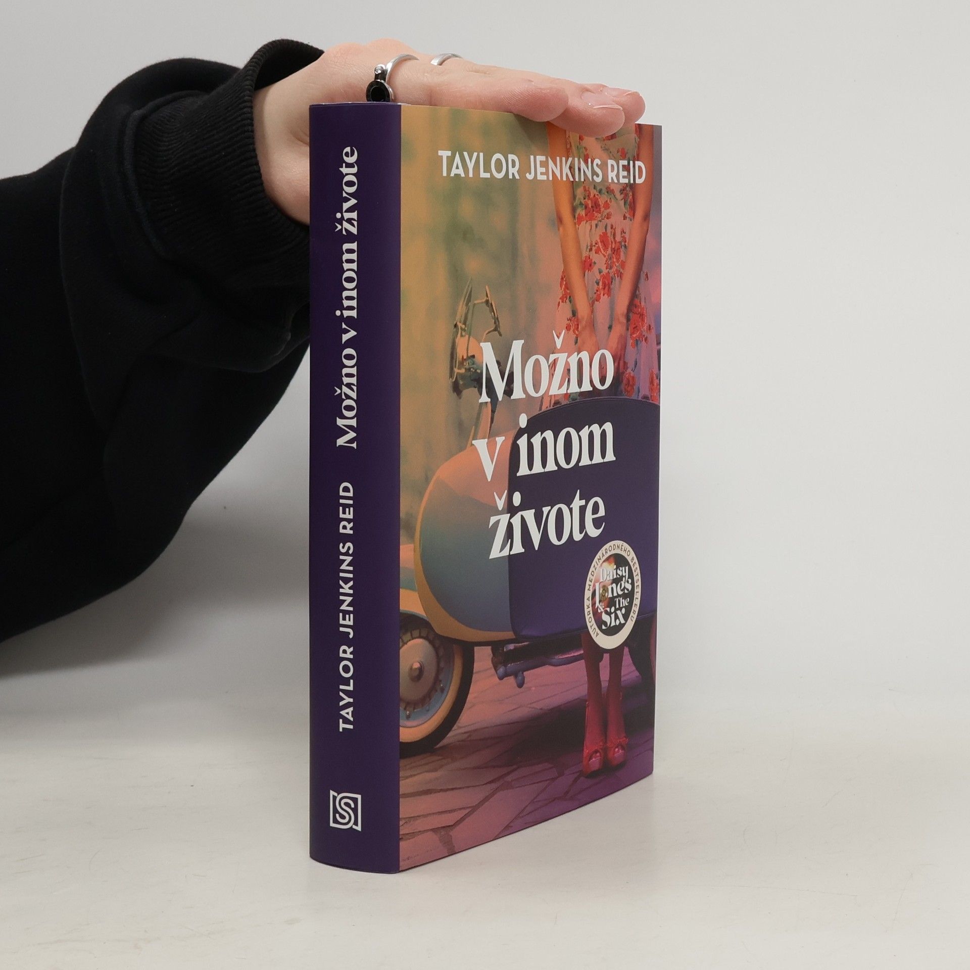 Taylor Jenkins Reid V inom živote