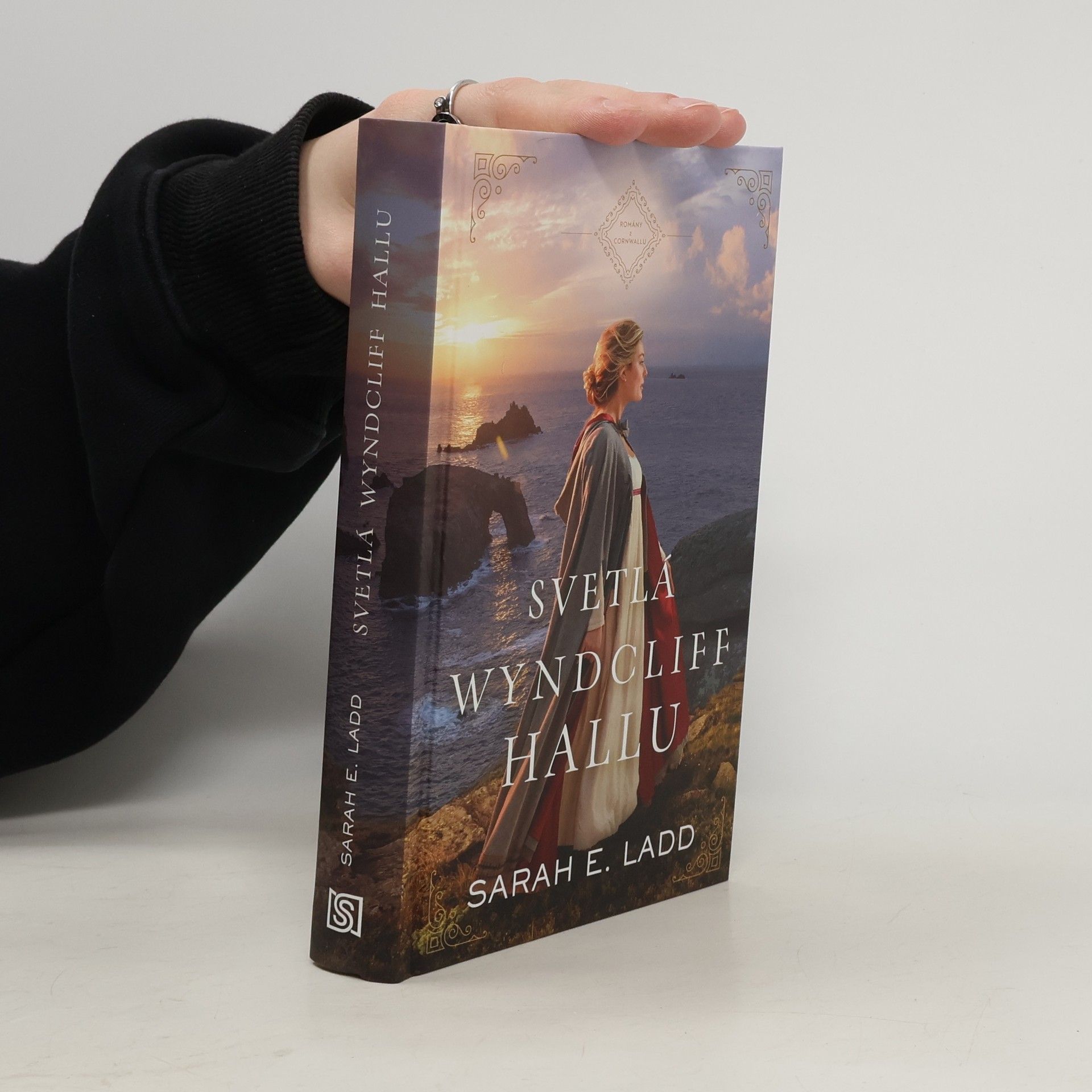 Svetlá Wyndcliff Hallu