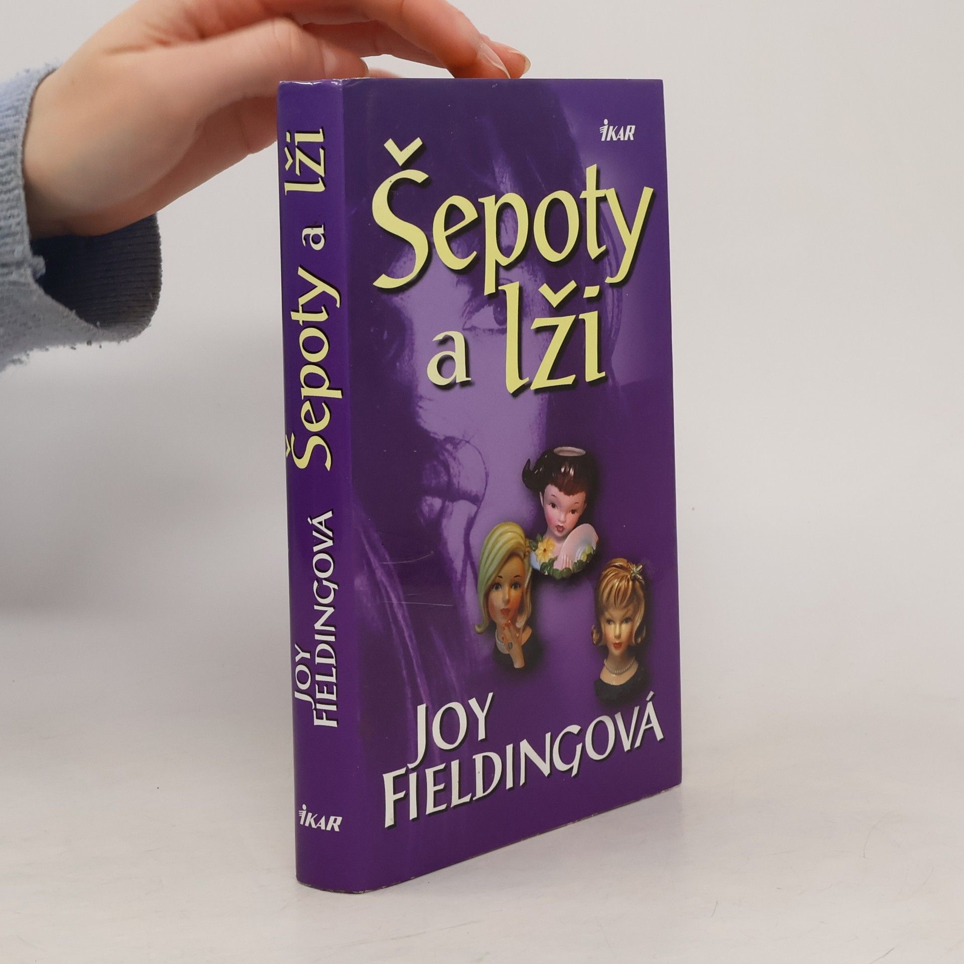 Joy Fielding Šepoty a lži