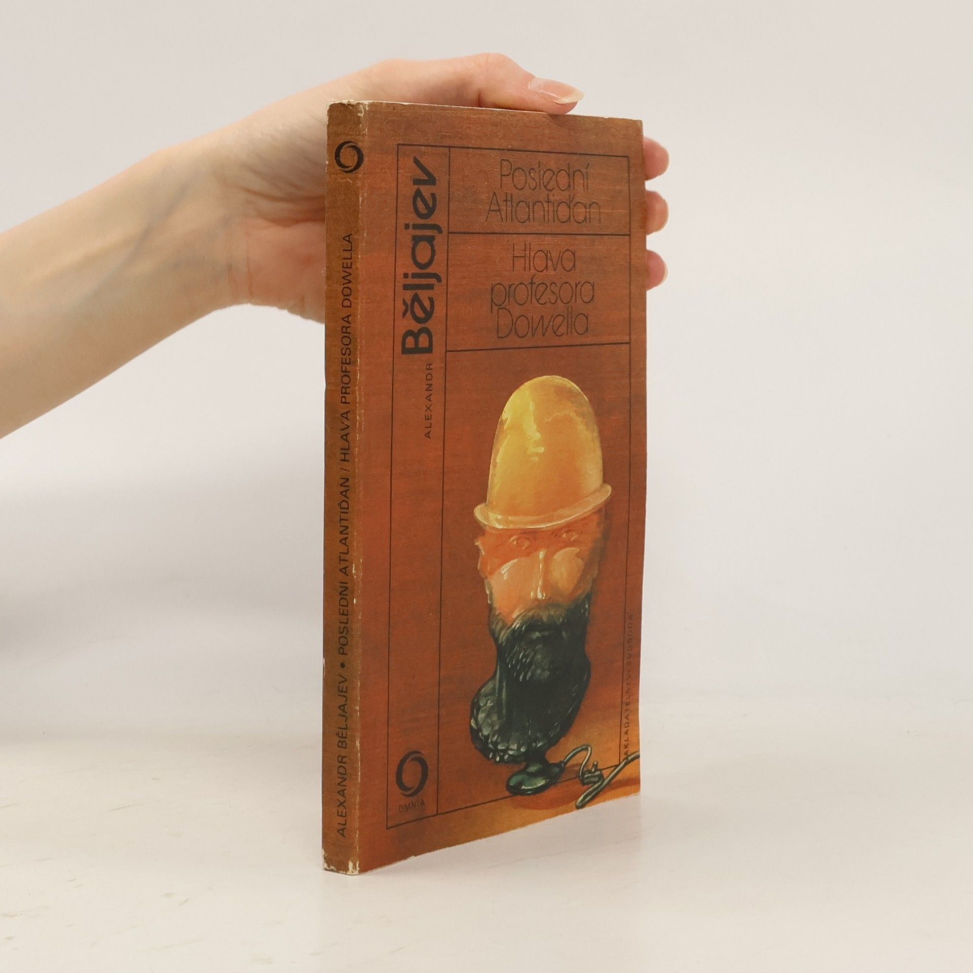 Aleksandr Romanovič Beljajev Poslední Atlantiďan. Hlava profesora Dowella