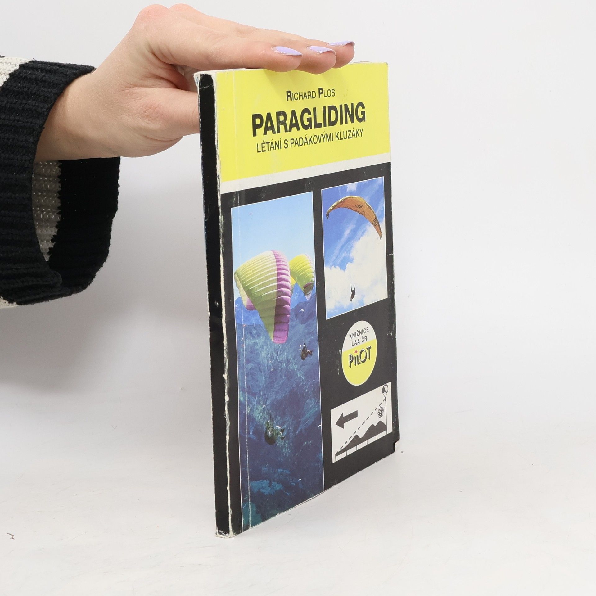 Paragliding. Létání s padákovými kluzáky