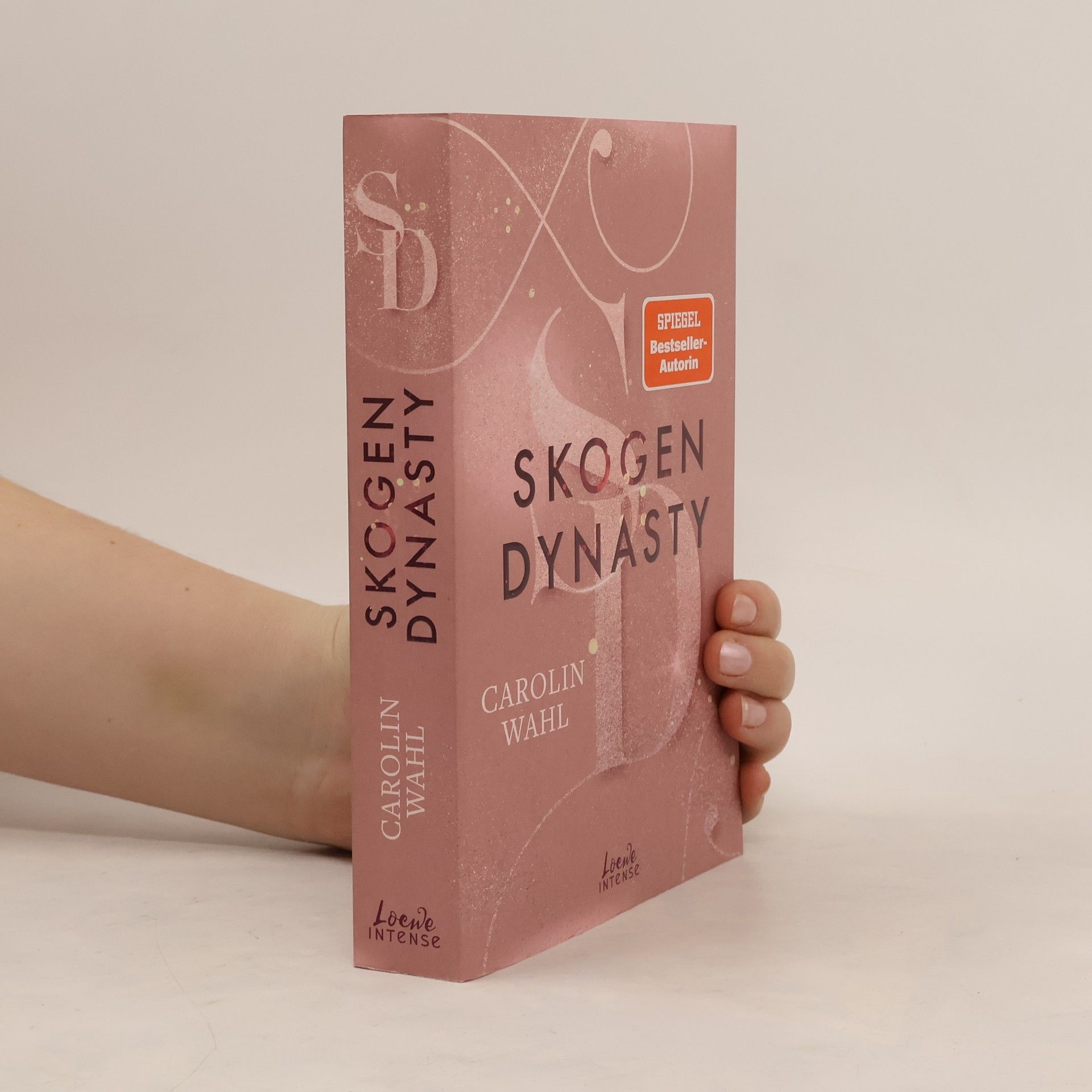 Carolin Wahl Crumbling Hearts 1. Skogen Dynasty