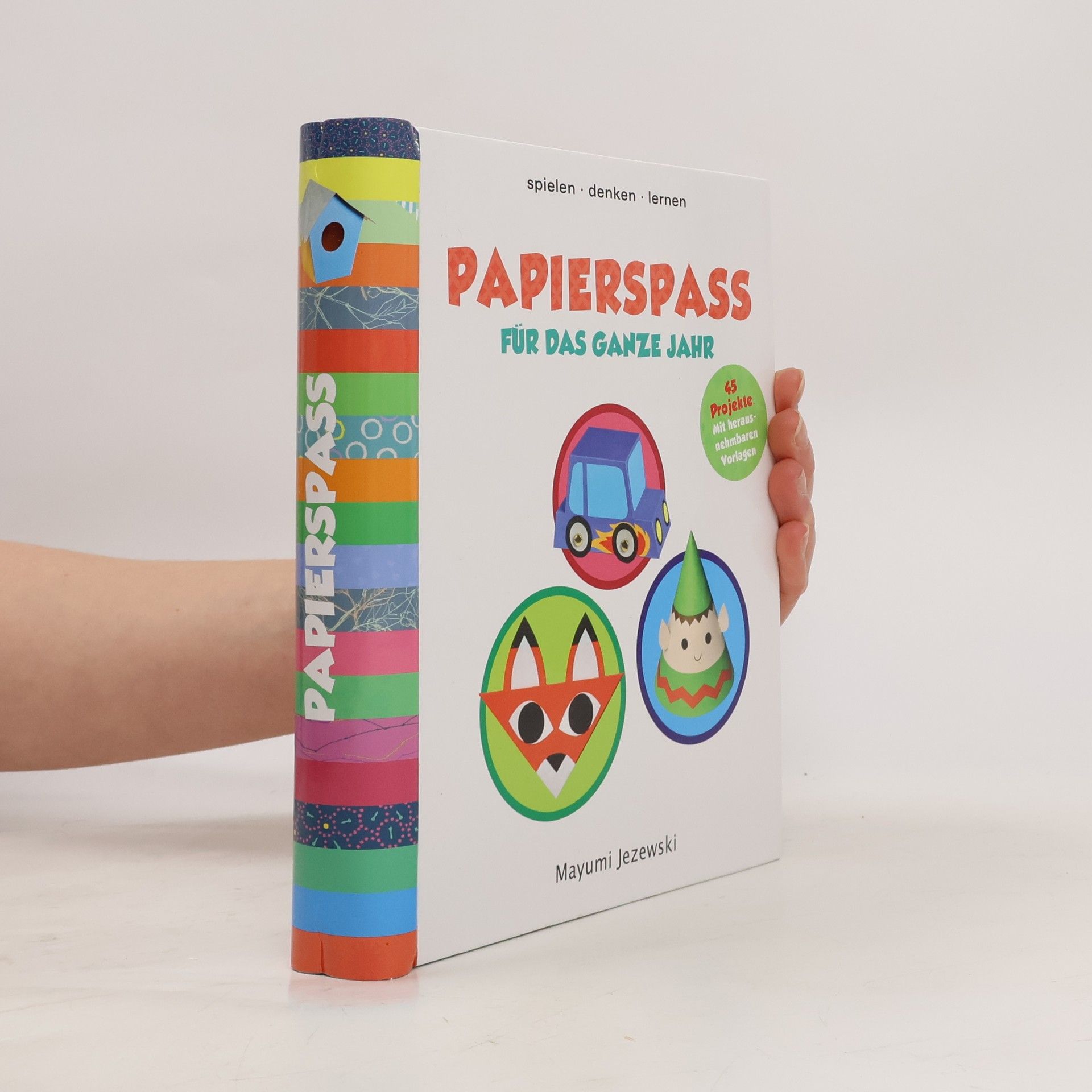 Papierspass für das ganze Jahr