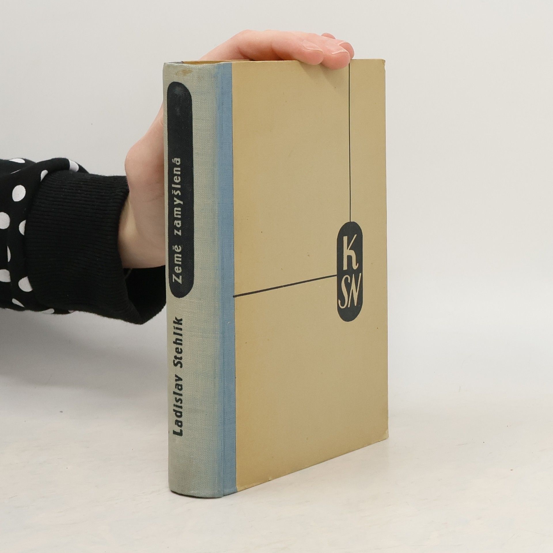 Ladislav Stehlík Země zamyšlená