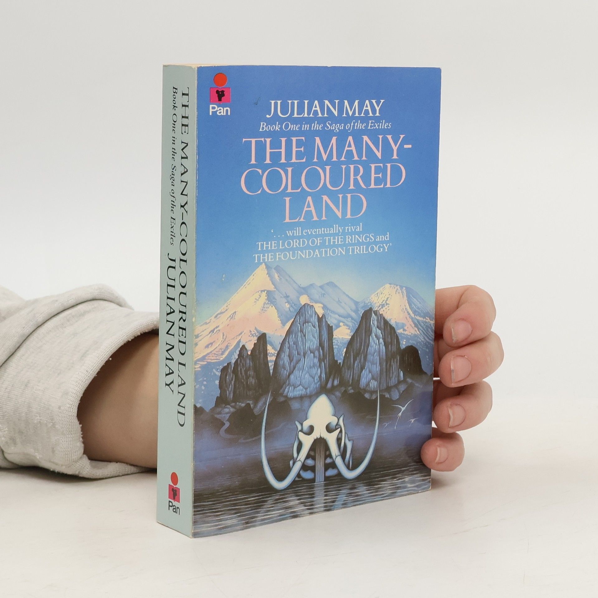 Julian May The Saga of the Exiles - 1: The Many-Coloured Land