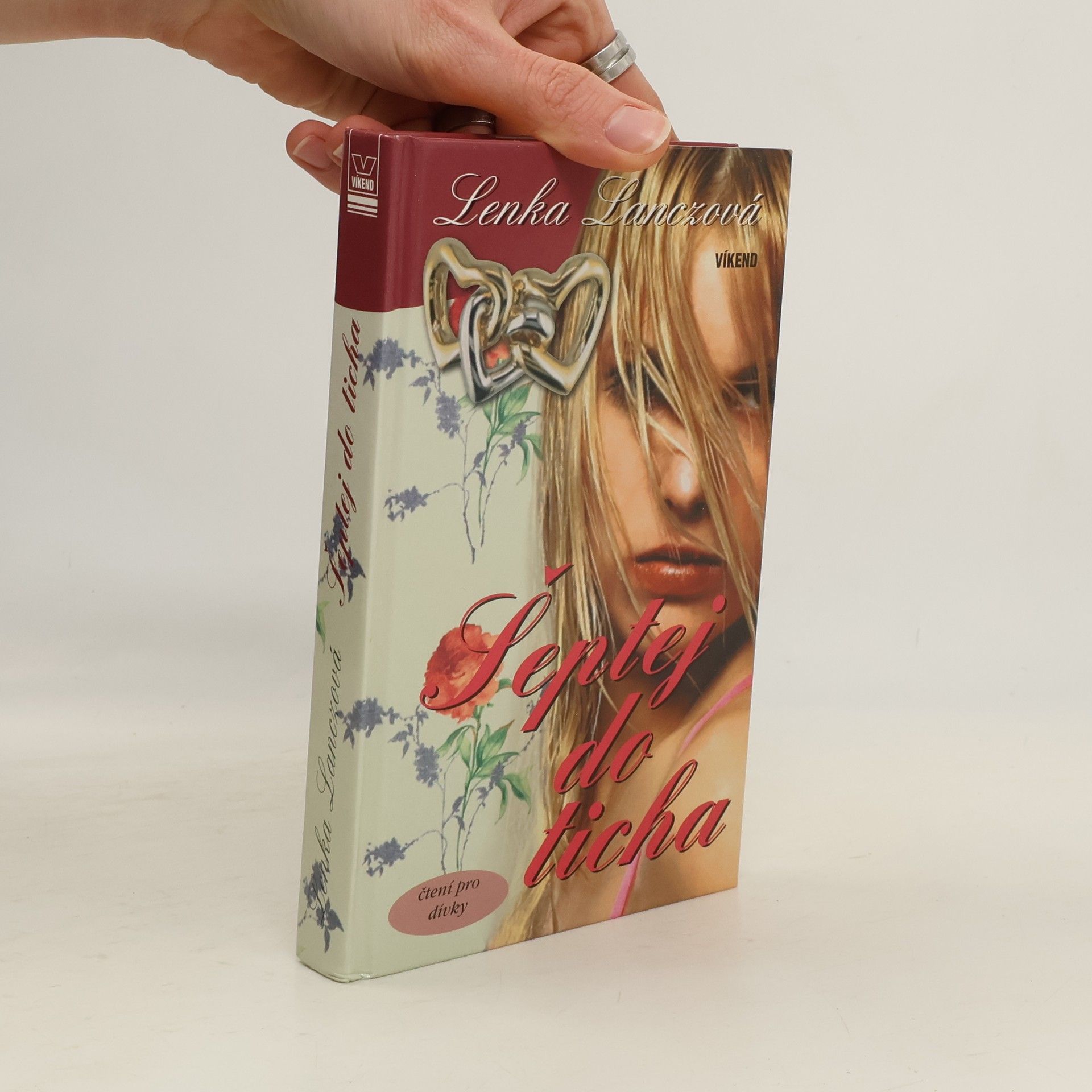 Lenka Lanczová Šeptej do ticha