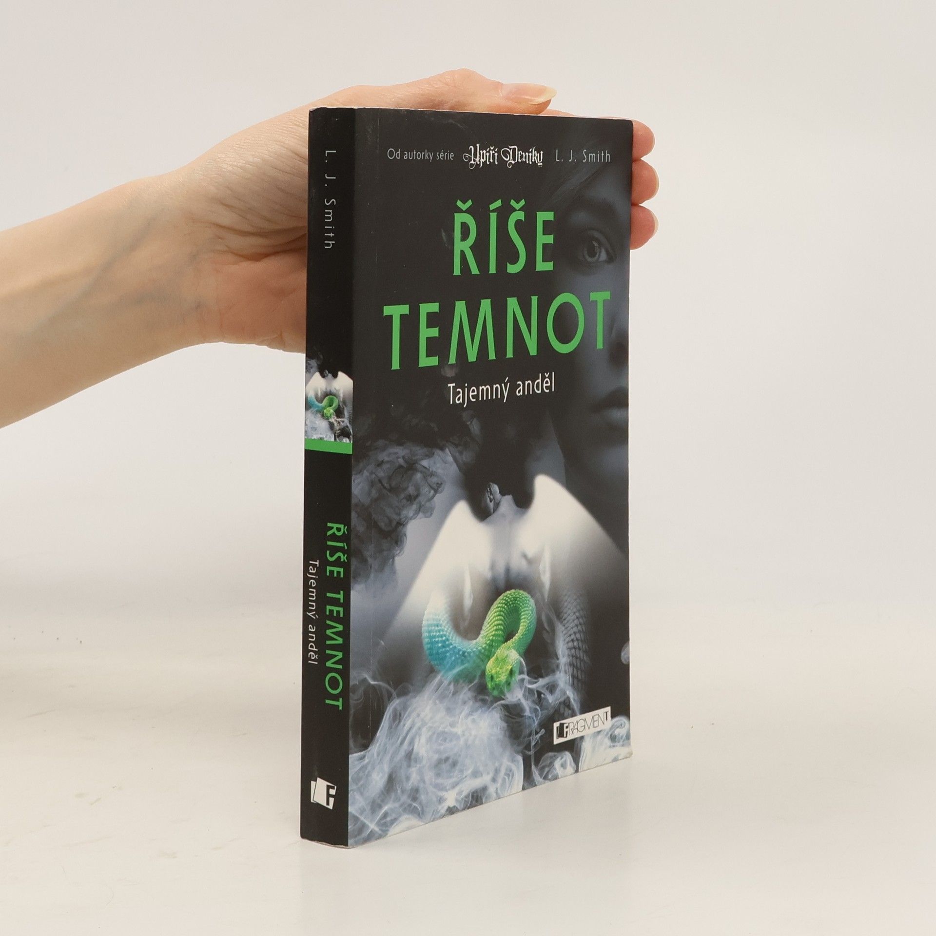 Lisa J. Smith Říše temnot – Tajemný anděl