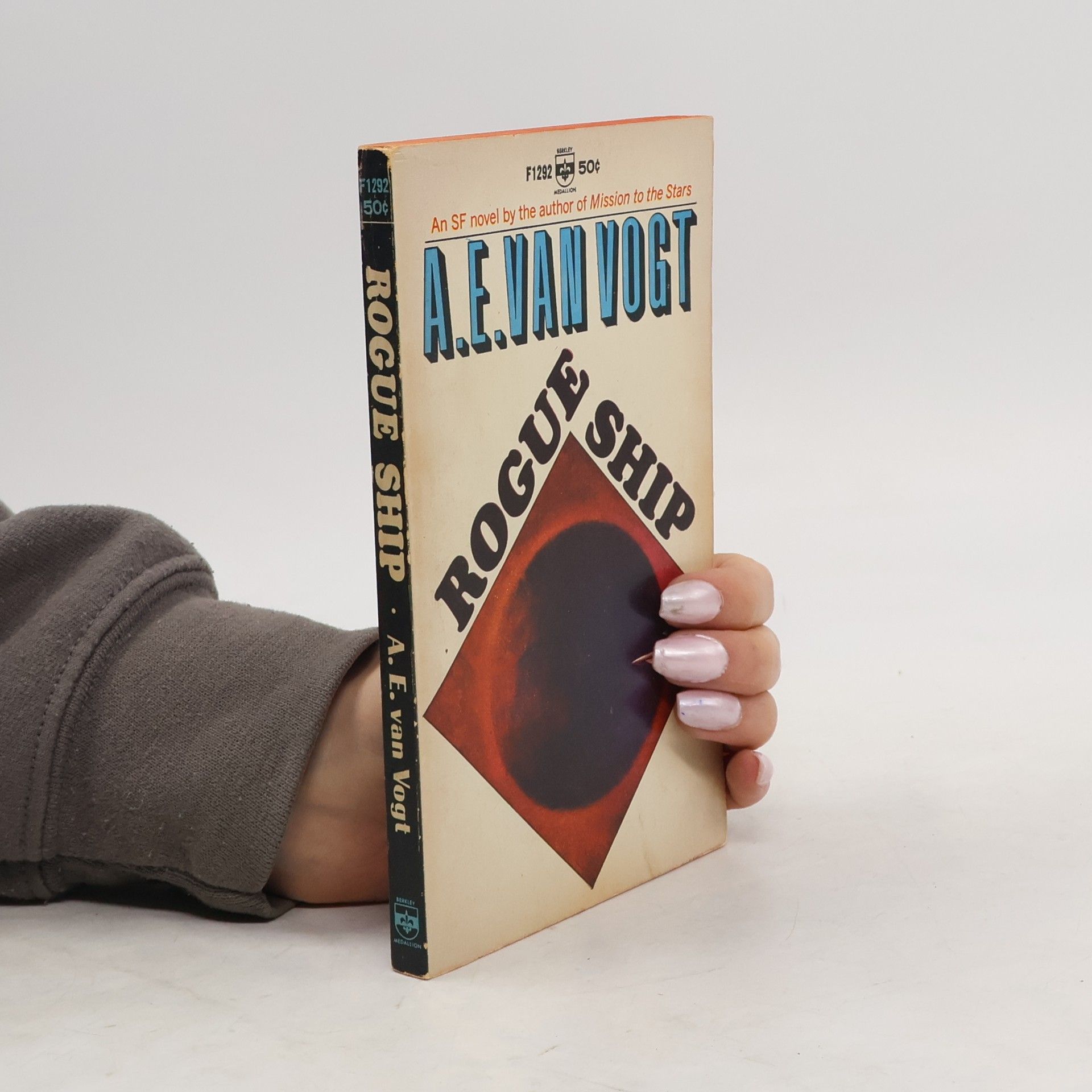 Alfred Elton Van Vogt Rogue Ship
