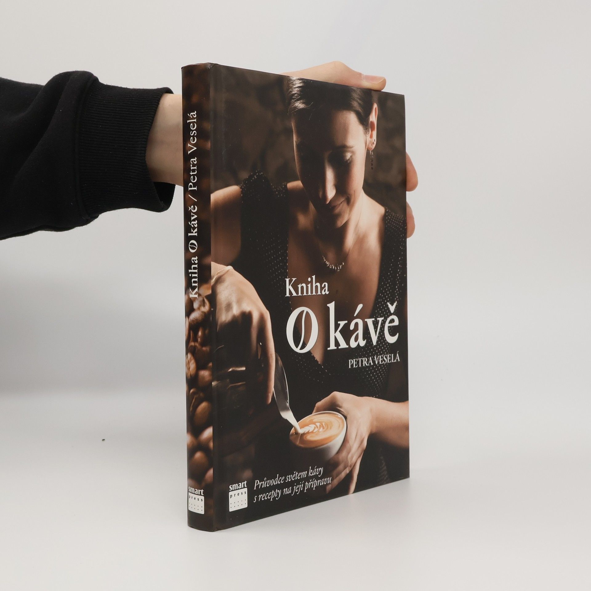 Kniha o kávě. Průvodce světem kávy s recepty na její přípravu