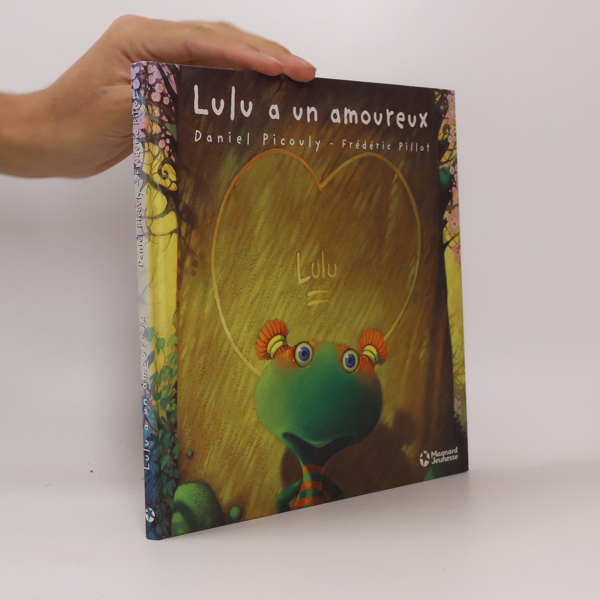 Lulu Vroumette: Lulu a un amoureux French Edition