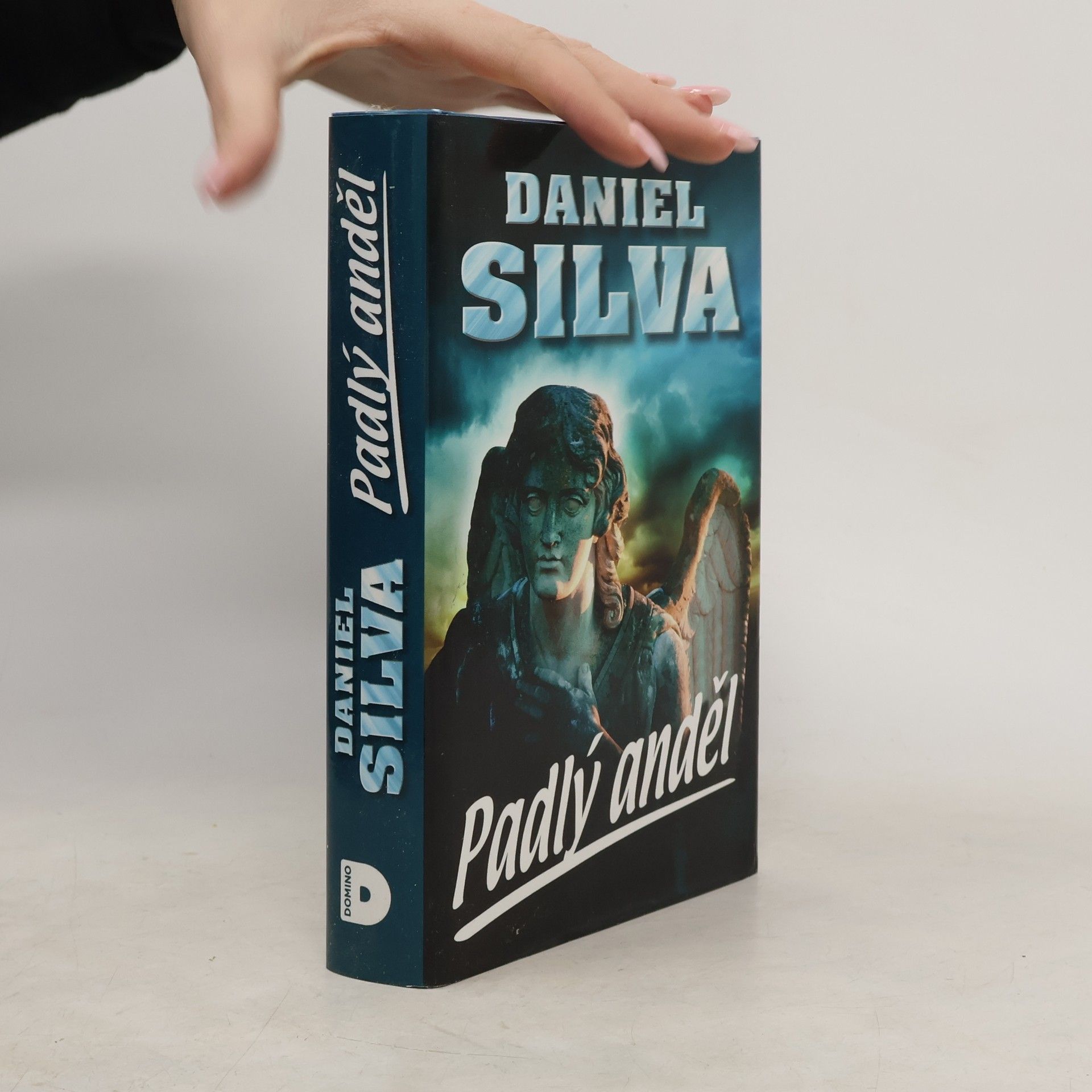 Daniel Silva Padlý anděl