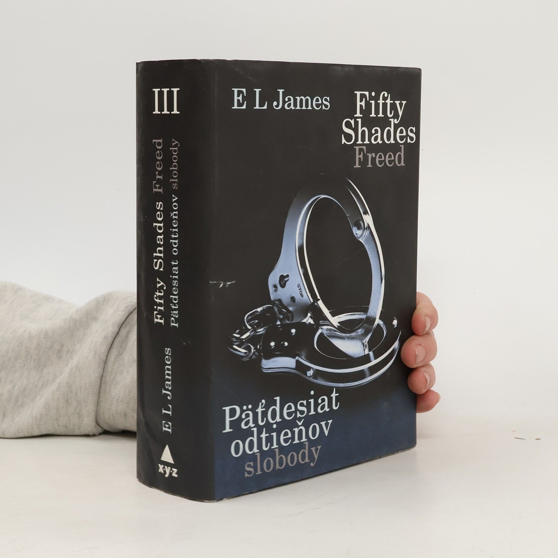 E. L. James Päťdesiat odtieňov slobody