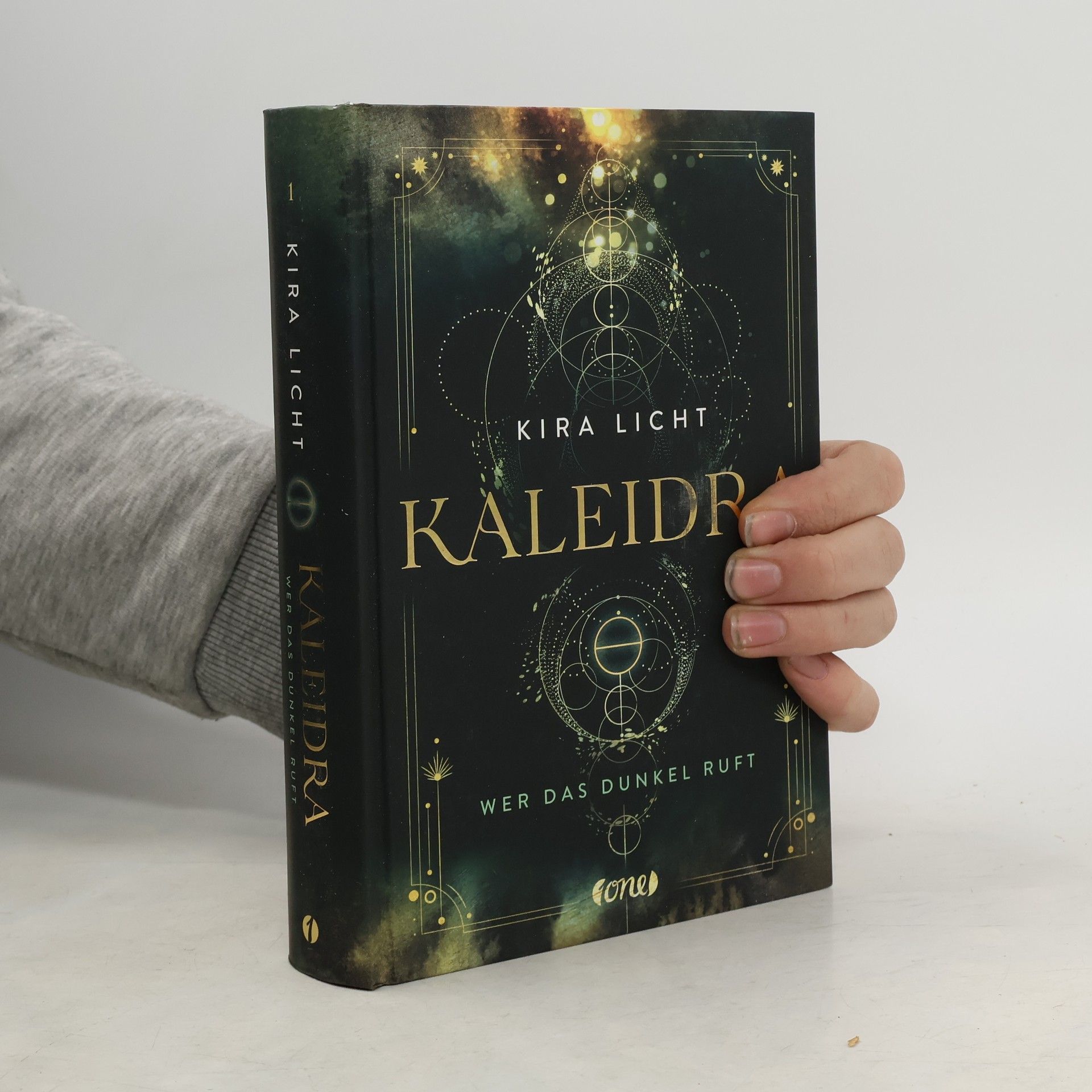 Kira Licht Kaleidra. Wer das Dunkel ruft