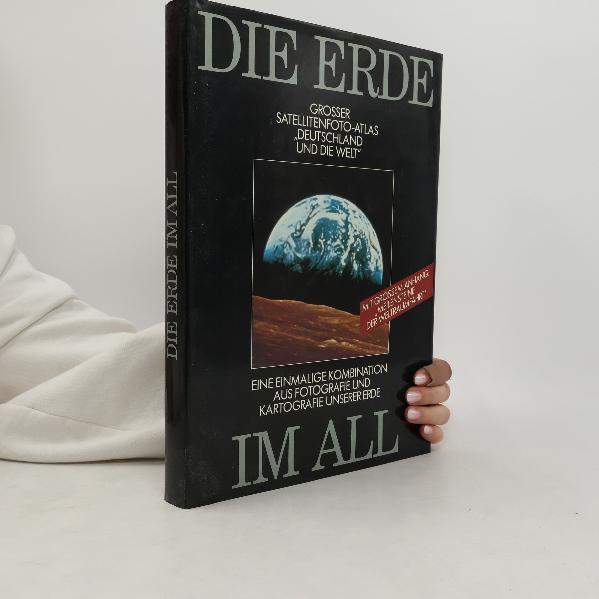 Autorenkollektiv Die Erde im all