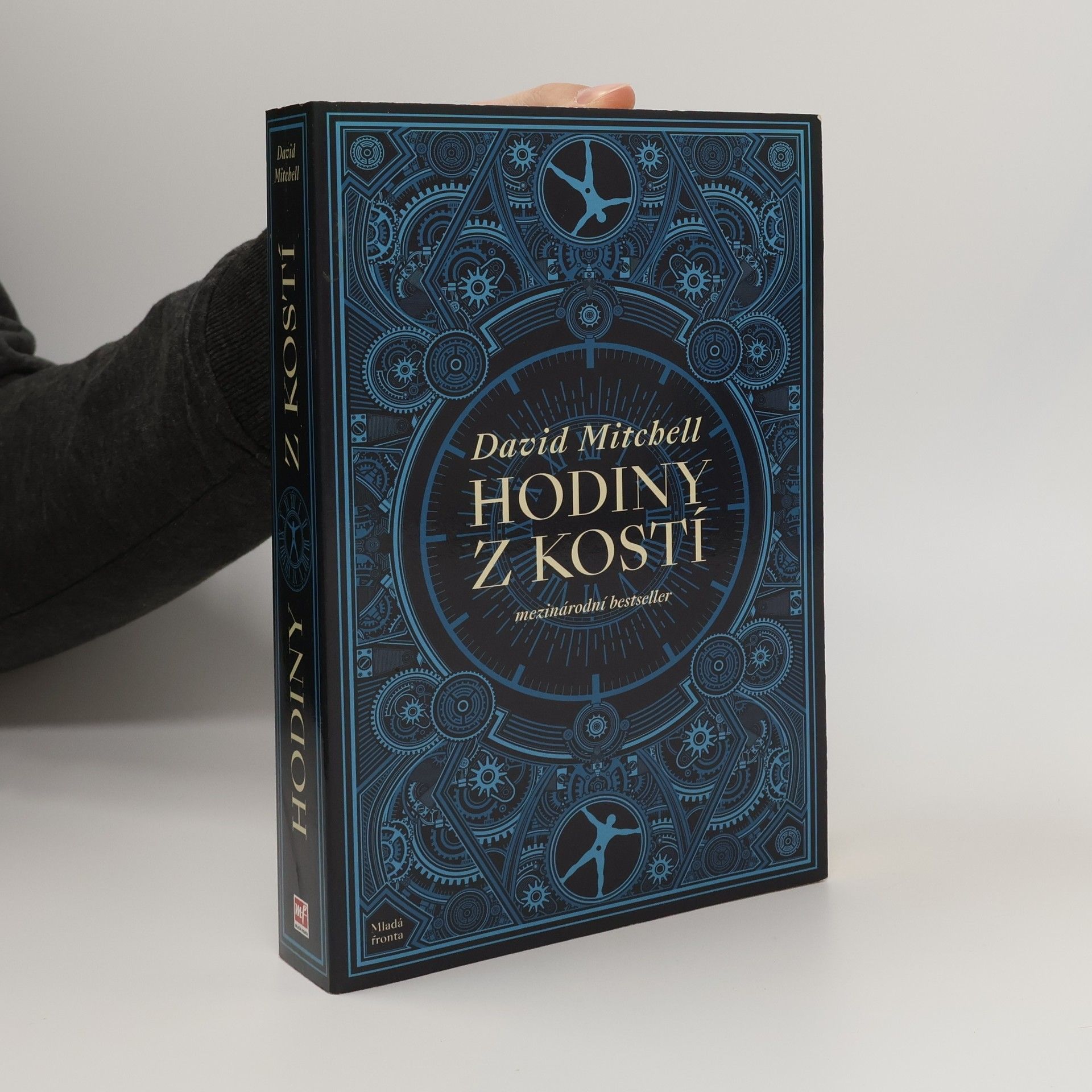 David Mitchell Hodiny z kostí
