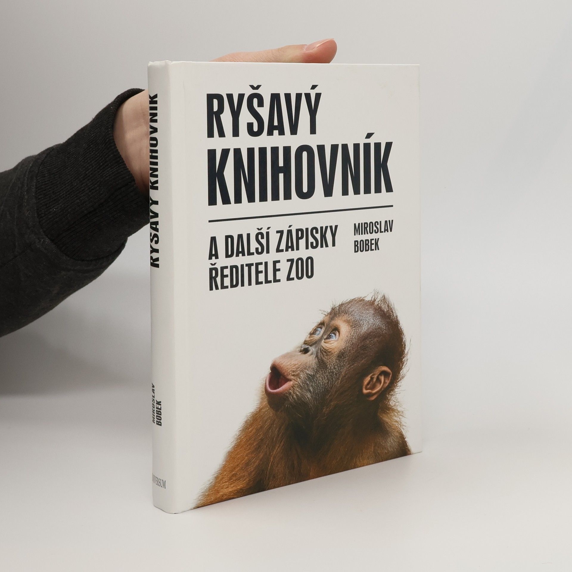 Miroslav Bobek Ryšavý knihovník a další zápisky ředitele zoo