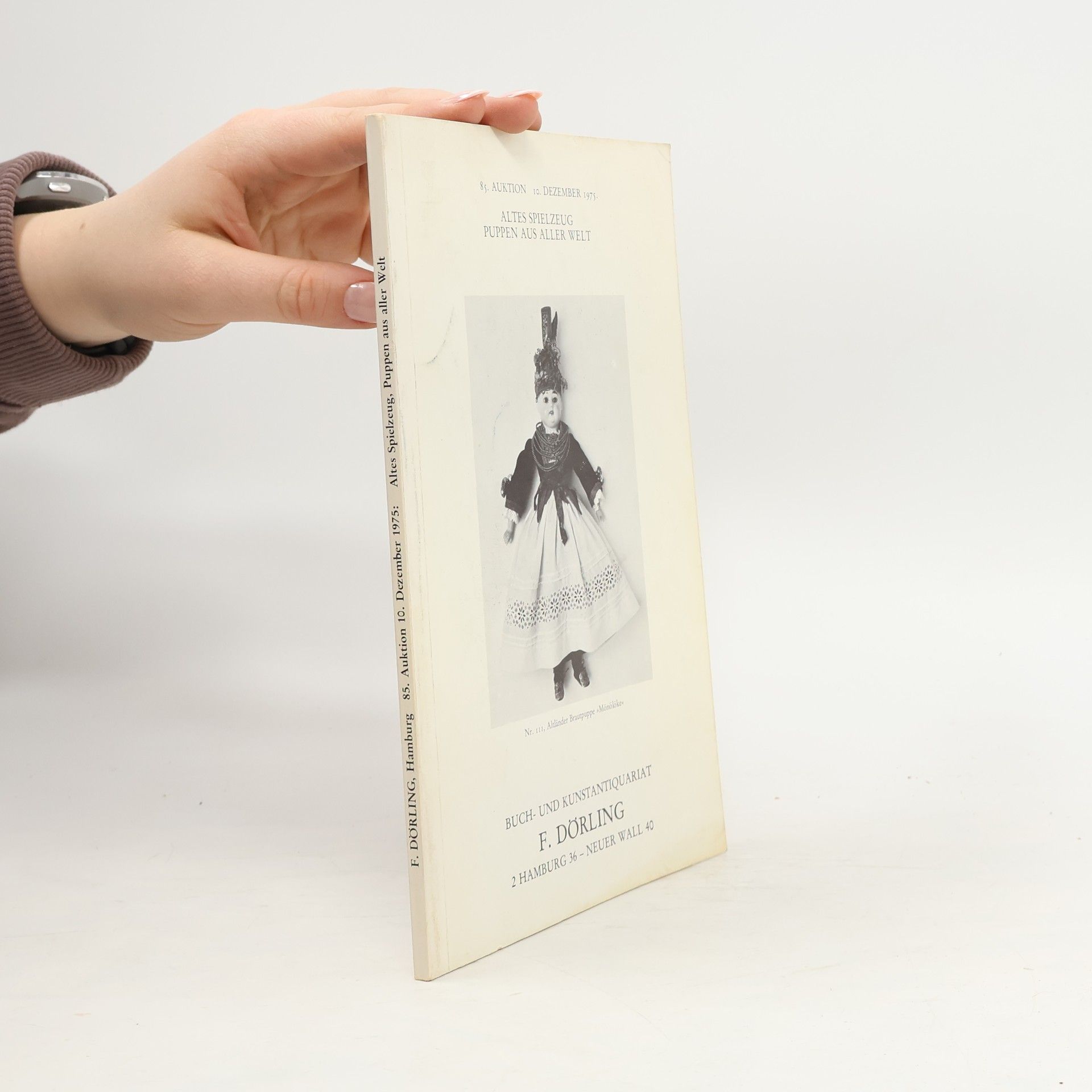 Auteurscollectief Altes Spielzeug. Puppen aus aller Welt