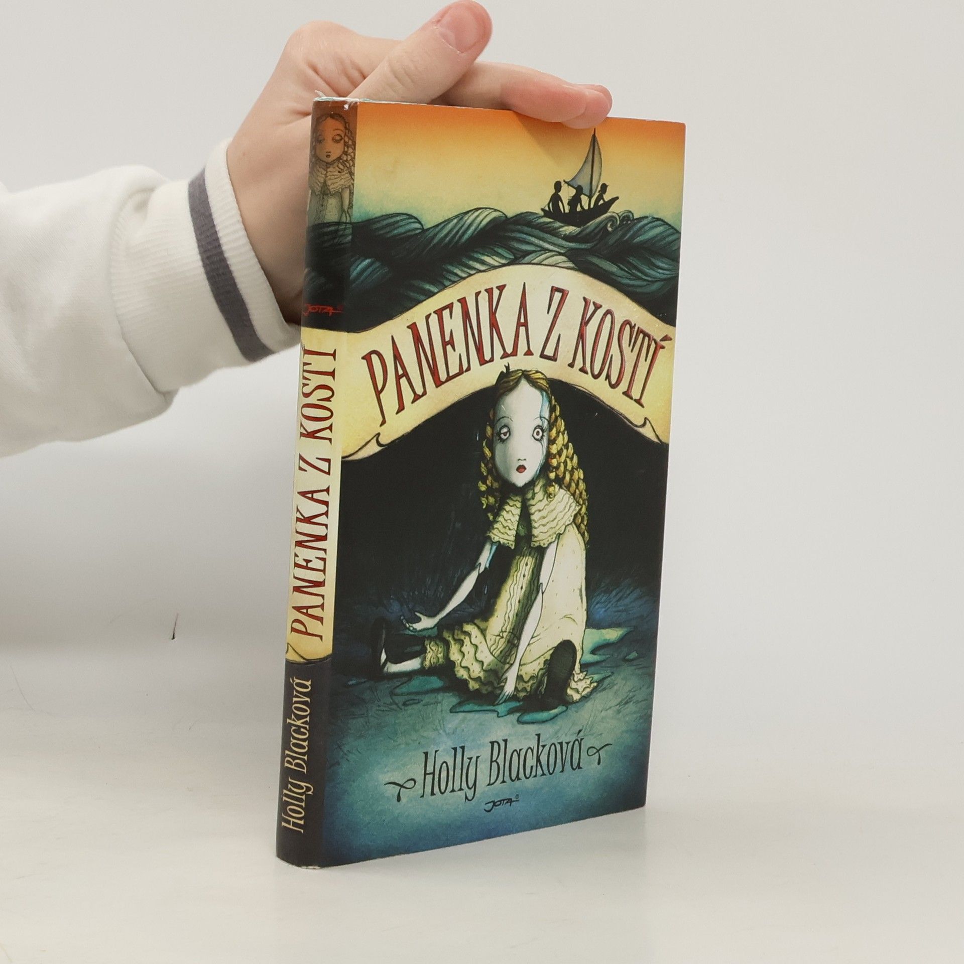 Holly Black Panenka z kostí