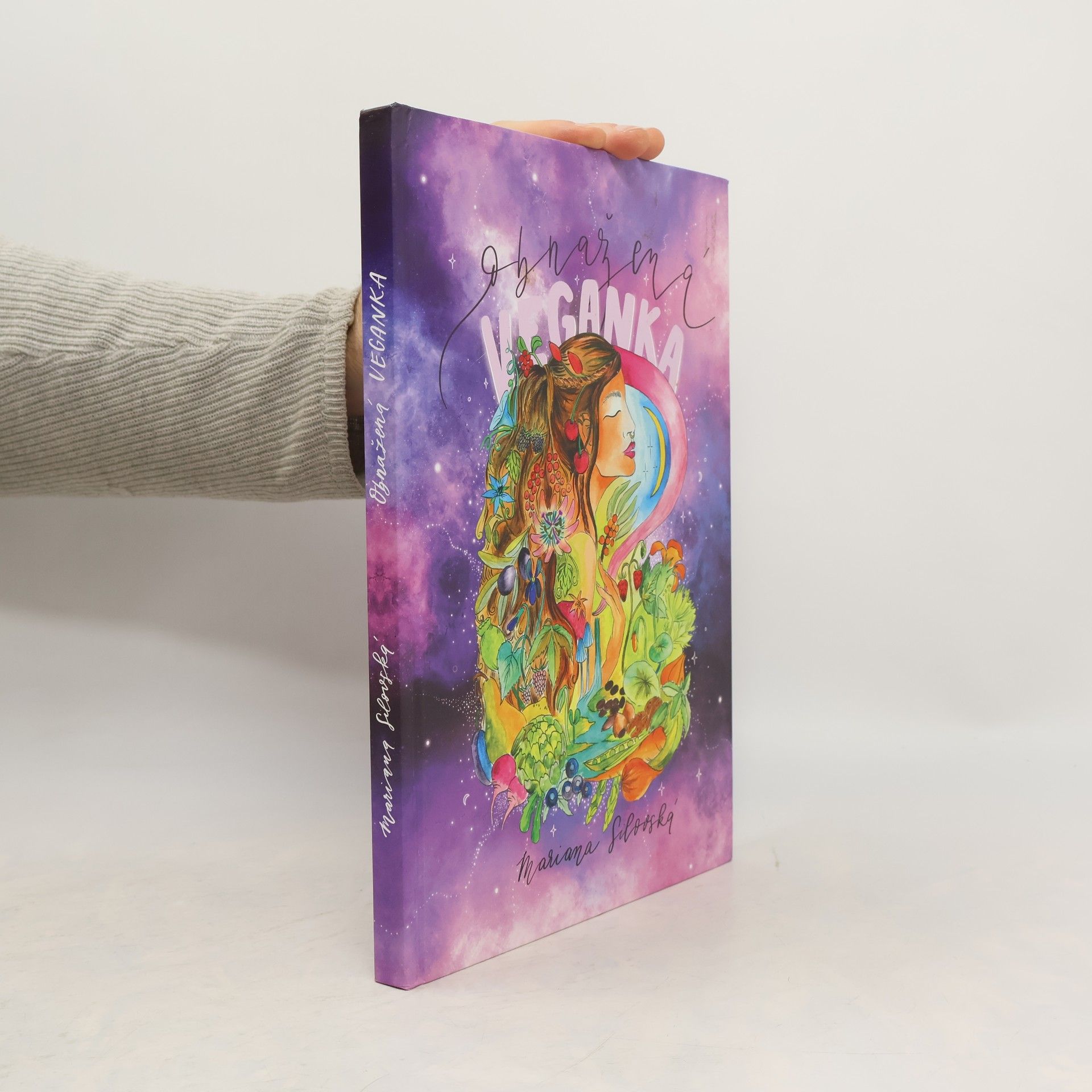 Mariana Silovská Obnažená veganka