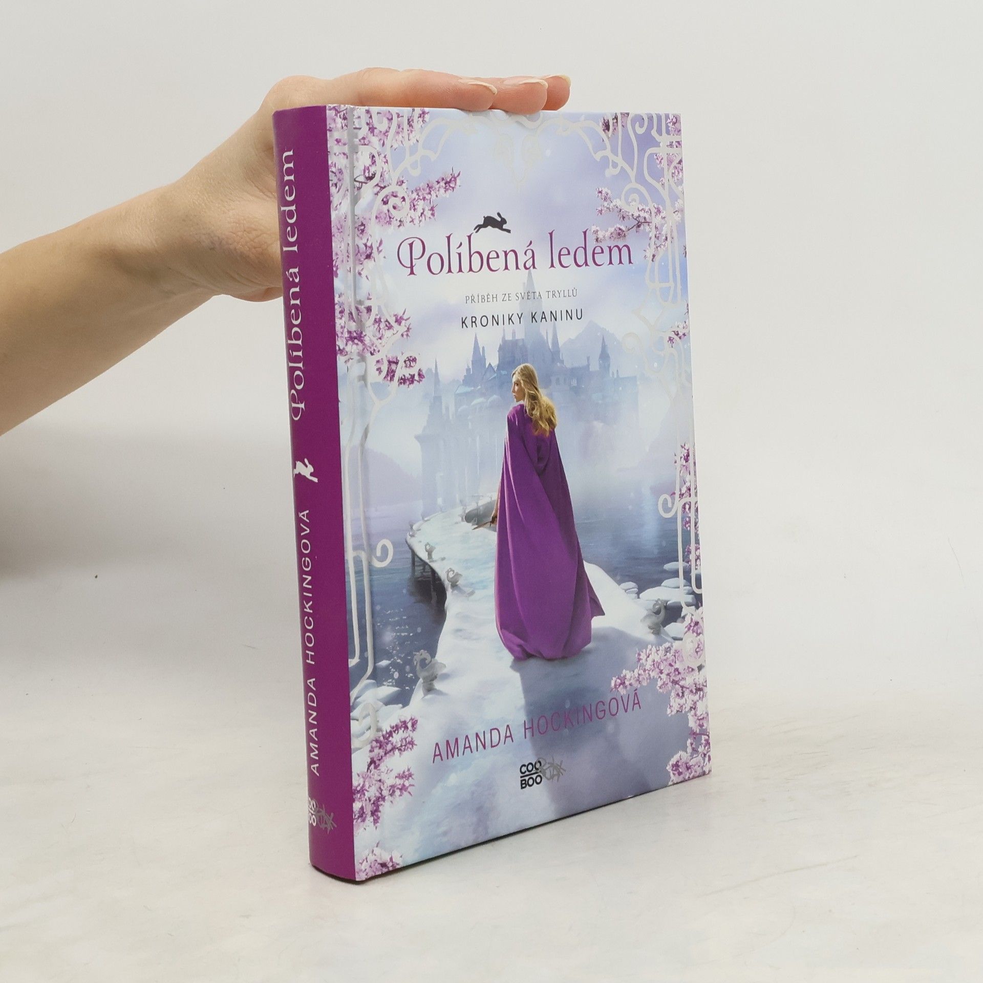 Políbená ledem: Příběh ze světa Tryllů : kroniky Kaninu (2. díl)